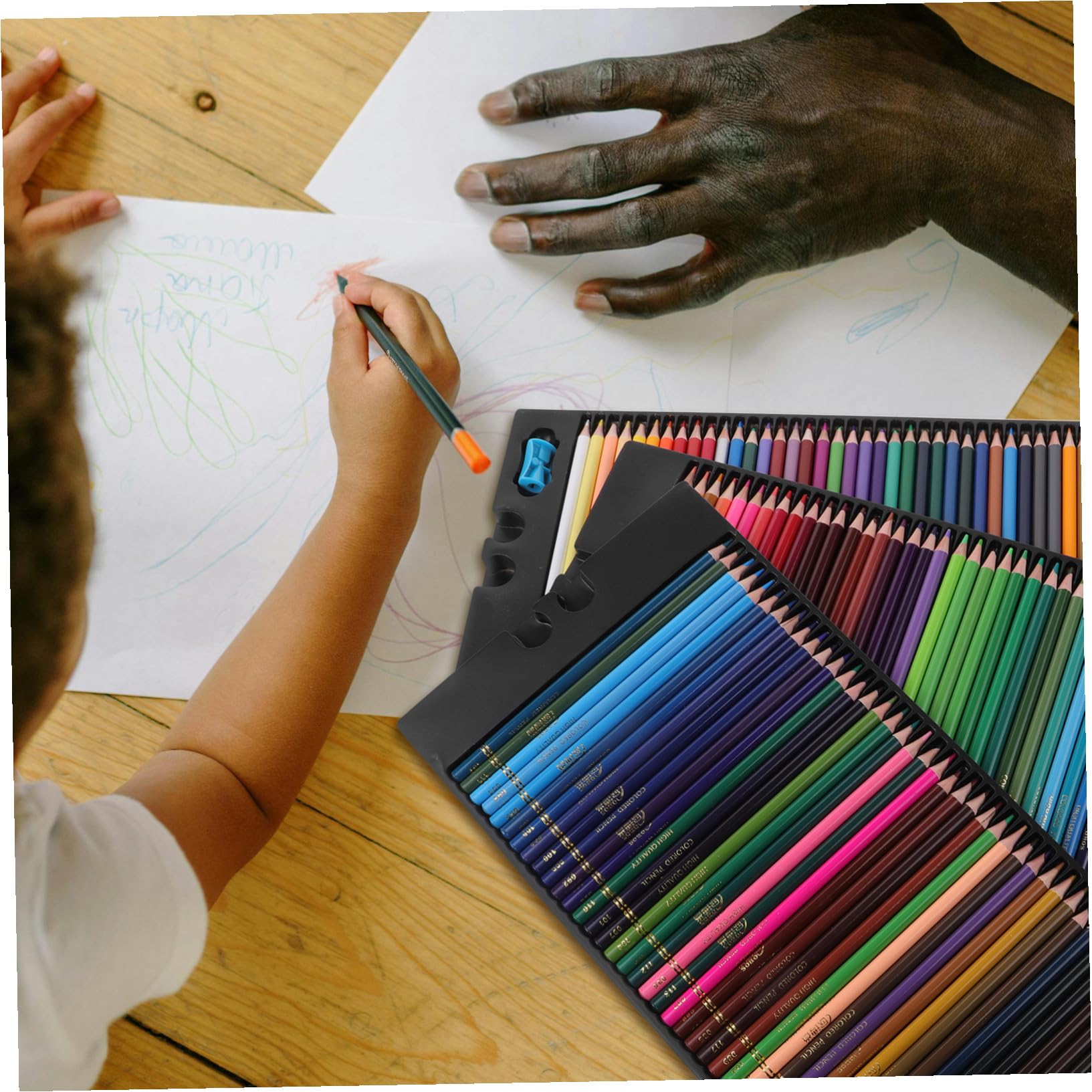Generisch 120 Stück Teiliges Buntstifte Set mit Kräftigen Farben Bruchfeste Mine Sechskantform für Künstler Erwachsene Malen Zeichnen Ausmalen und Kreativen Gestalten