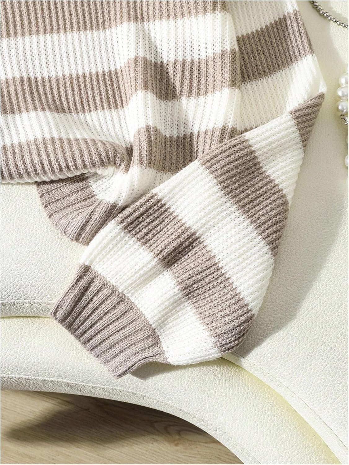 GORGLITTER Women's Color Block Striped Sweater Crew Neck Long Sleeve Knitted Pullover Sweaters Tops