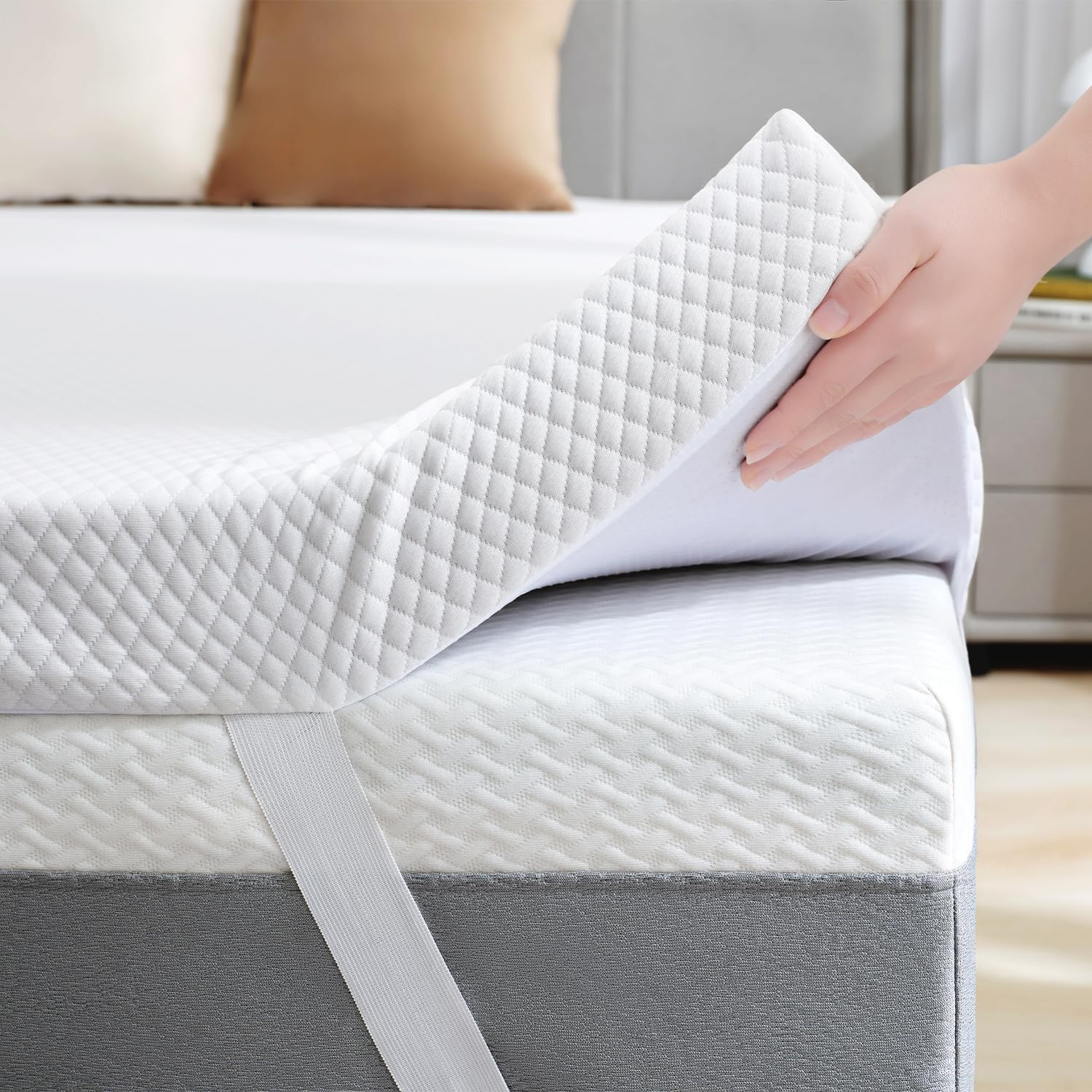 SINWEEK 2 Inch Gel Memory Foam Mattress Topper King Size, Ventilated High Density Pad for Back Pain, Bed Topper with Removable Soft Cover, CertiPUR-US Certified