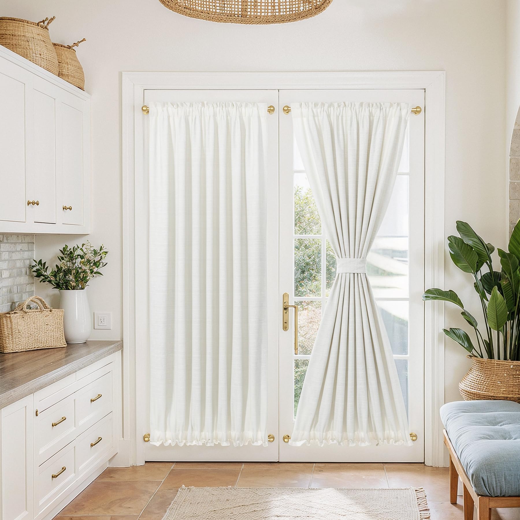 Tringle réglable de 71-100 cm pour habiller une porte étroite sans gêner son ouverture