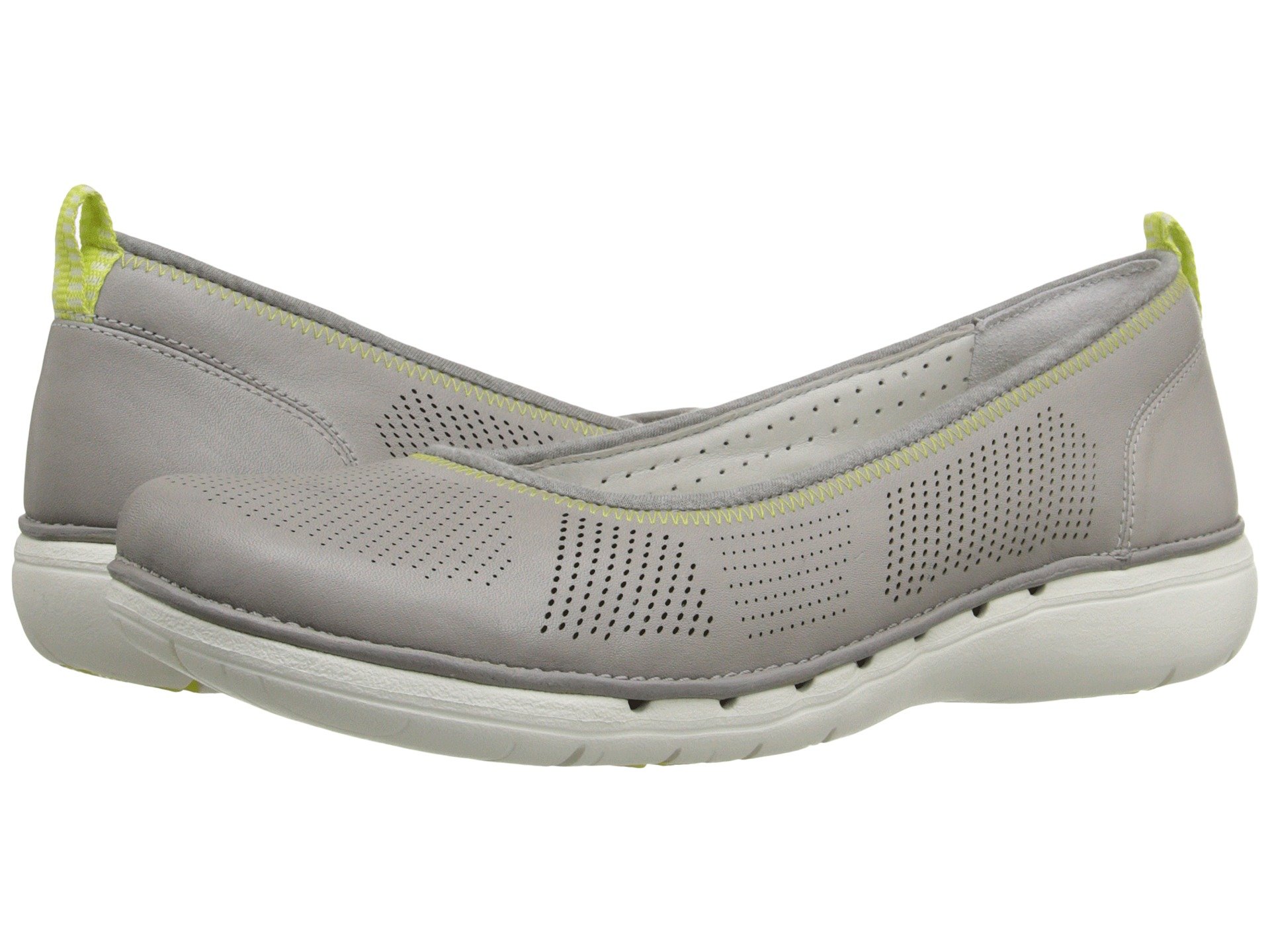 Clarks Un Elita at 6pm