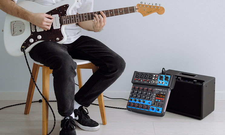 Mixer Audio BOMGE 06F - 6 Canali, USB, Bluetooth, Phantom 48V, Per Karaoke E Live