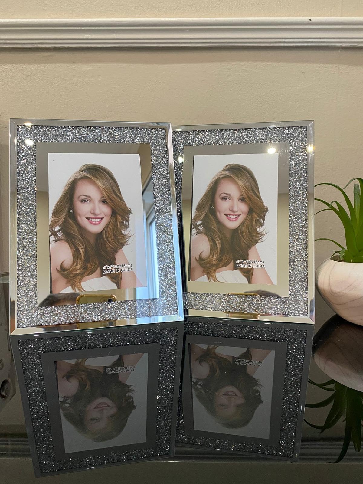 Stunning Set Of 2 Crushed Crystals Mirrored Photo Frame Silver Crystal Diamante Picture Frame Tabletop Frame Vertical And Horizontal Photo Frame (4x6 In, Silver)