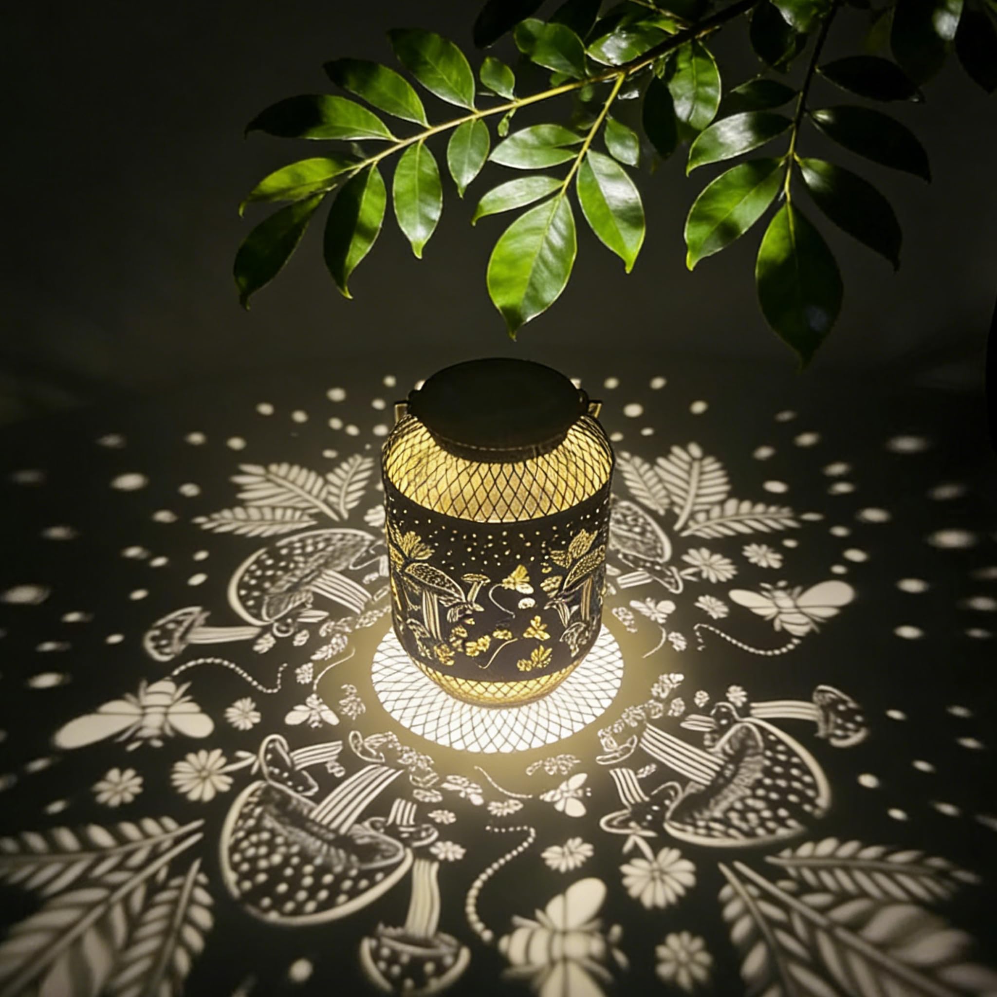 Birthday Gifts for Women, Mothers Day Presents for Mum Grandma, Mushroom Solar Lantern Garden Ornaments for Outside, IP65 Waterproof Garden Decor Hanging Solar Lights for Table Patio Balcony Courtyard