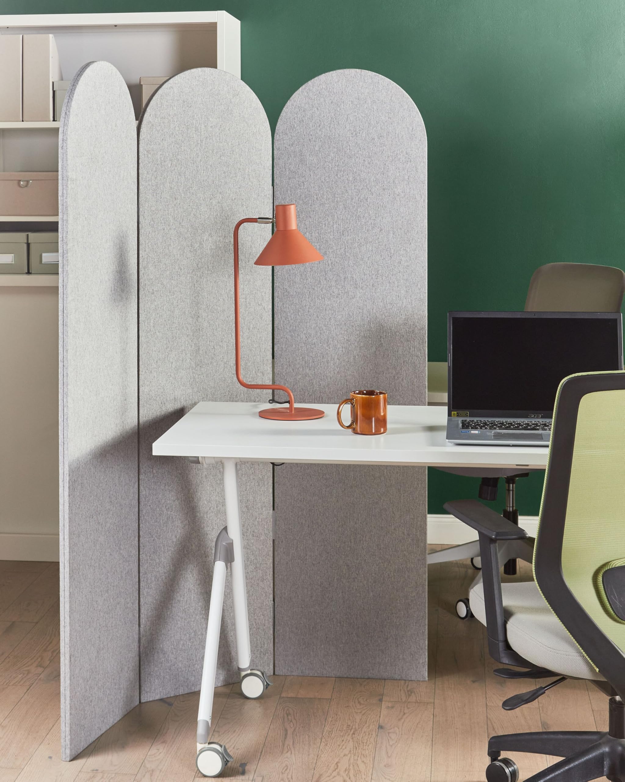 Beliani Akustik Büro Raumteiler 3-teilig 160x120 cm aus Stoff und Stahl hellgrau Slimmy