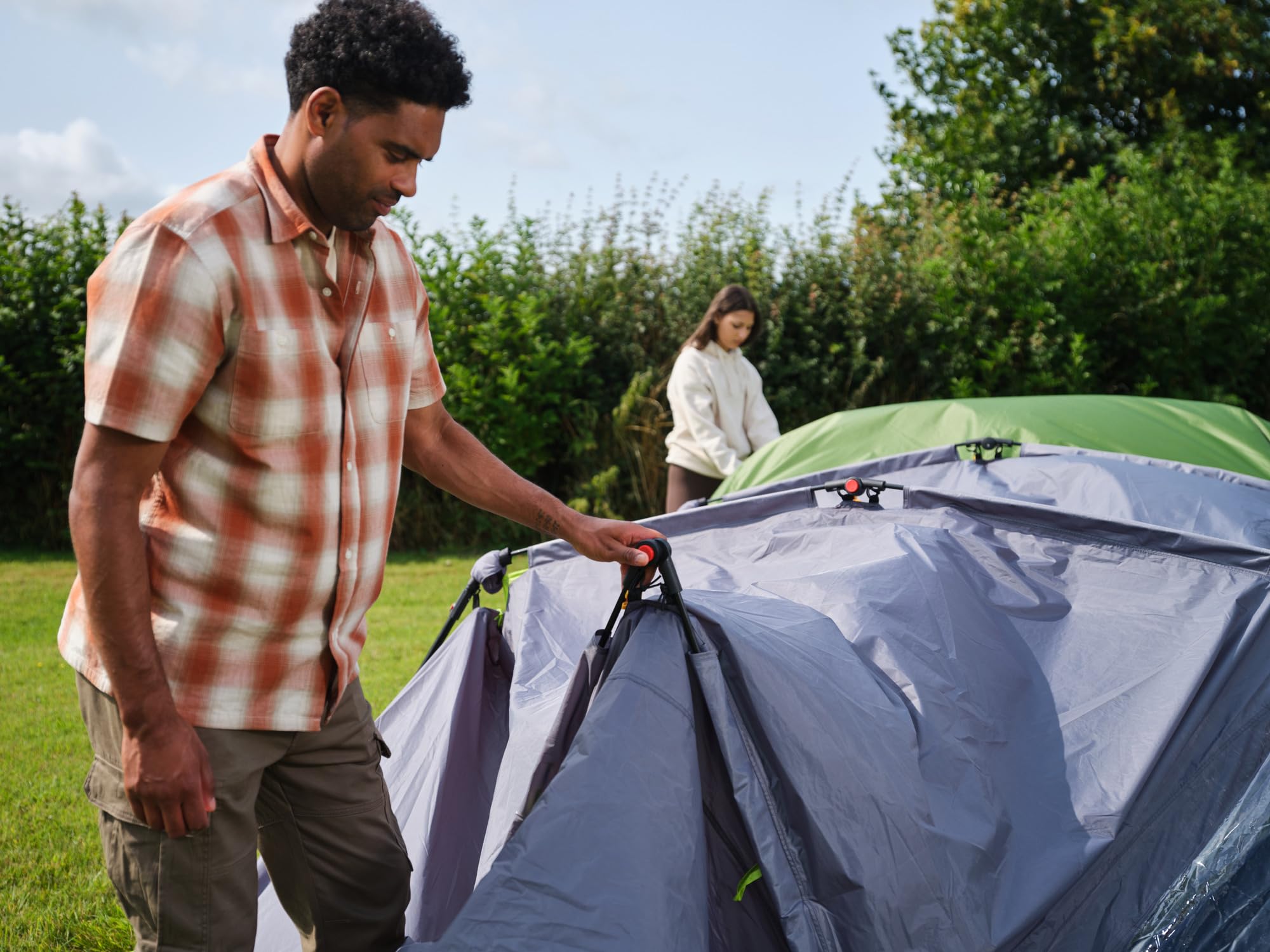 Coleman Tienda Fastpitch Victoria Falls 4 Blackout| Montaje rápido en 2 Minutos| Dormitorio oscurecido|Tienda Familiar compacta para 4 Personas |Tienda para Festivales y Camping |Impermeable 4500 mm