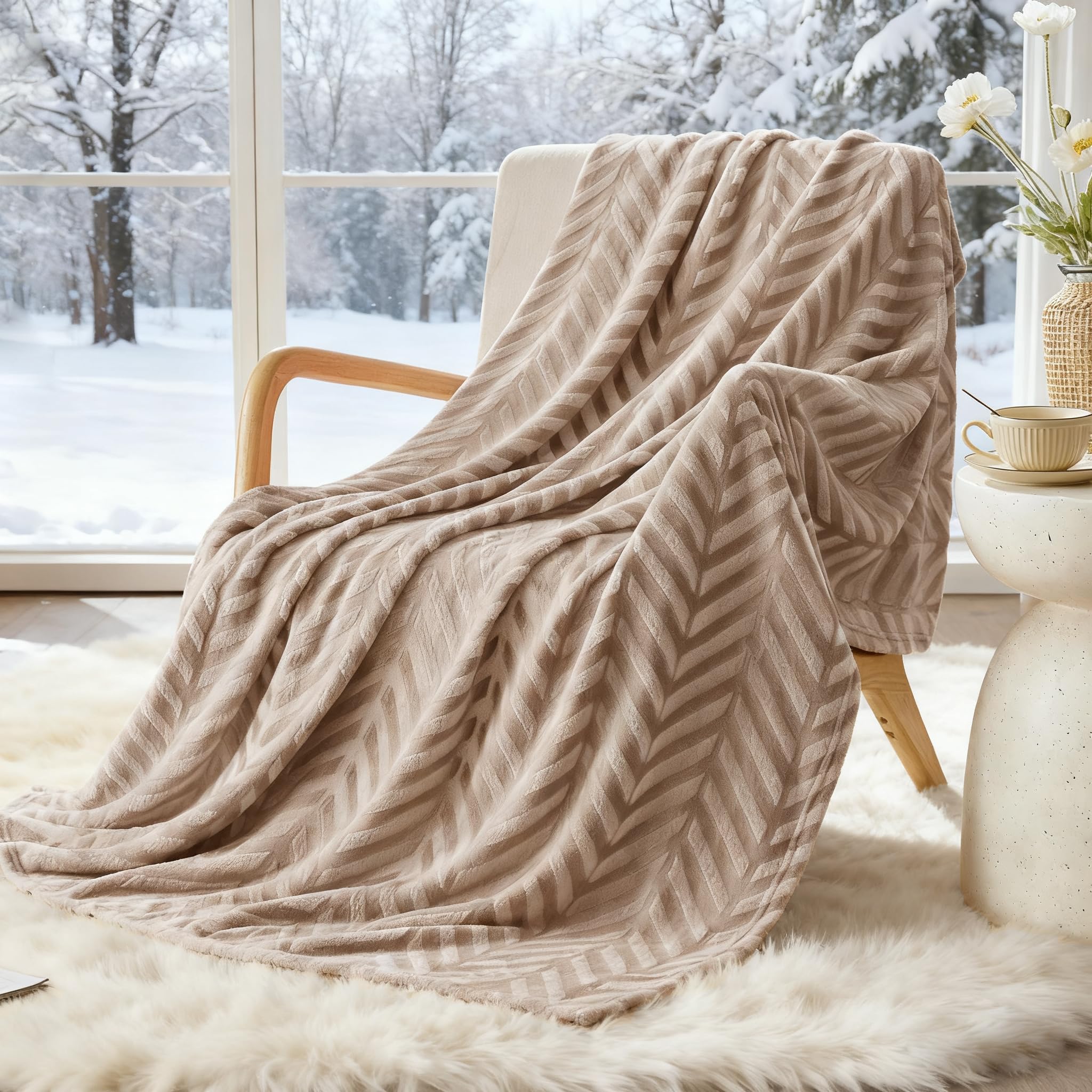 Whale Flotilla Manta para Sofá, Manta para Cama Suave, Franela Polar Cálida con Estampado de Chevron, Acogedora y Ligera para Todas Estaciones, 130 x 150 cm, Beige