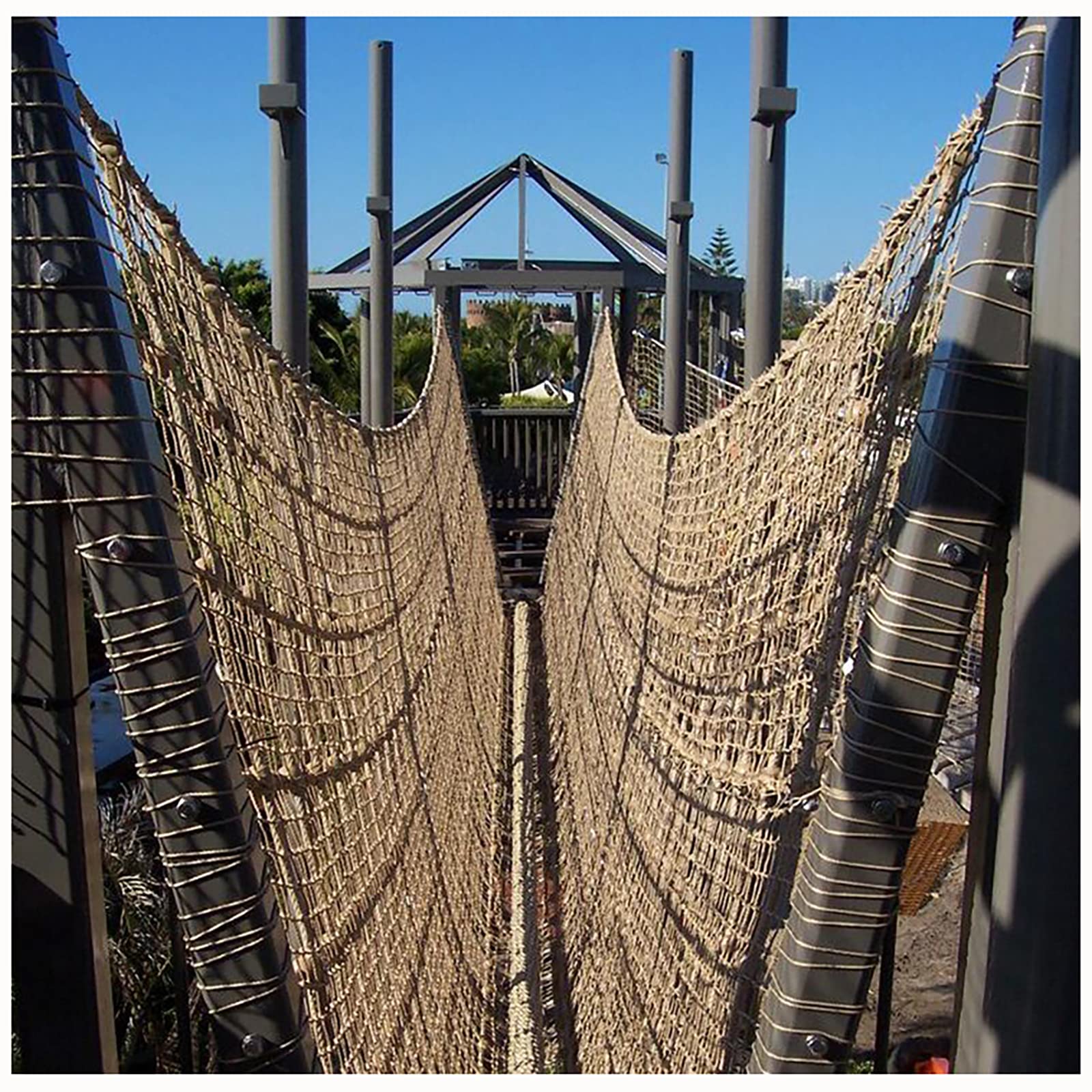 LPLND Safety net Hemp Rope Net Rock Wall Climb Net sisal cargo climbing net for kids Hanging Net Fence Net Cat Net (Size:4x6m)