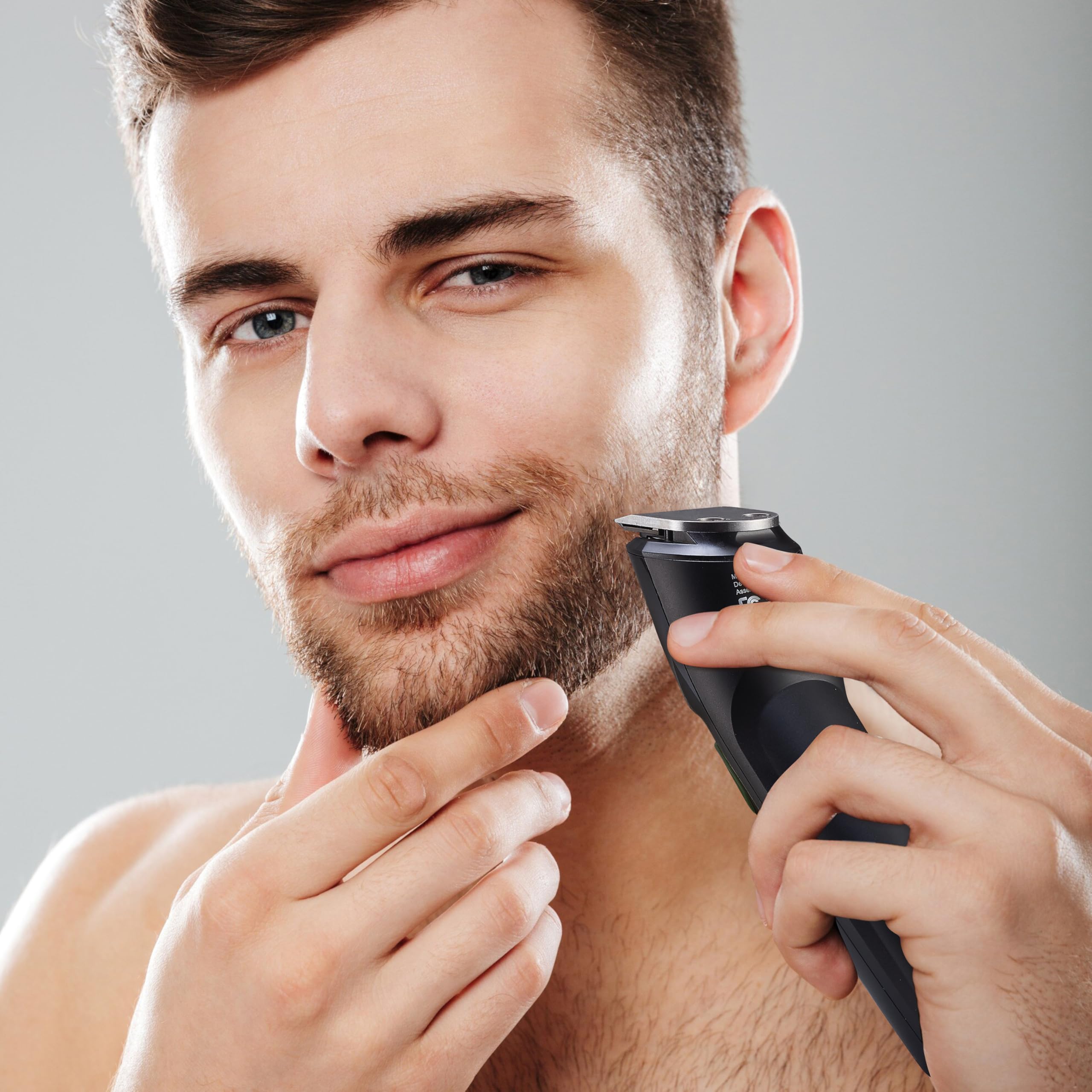 BarberBoss Zestaw do pielęgnacji 3 w 1 dla mężczyzn, trymer do brody, maszynka do strzyżenia włosów i trymer do włosów w nosie, precyzyjne ostrza, 6 grzebieni, ładowanie USB, wskaźnik LED i