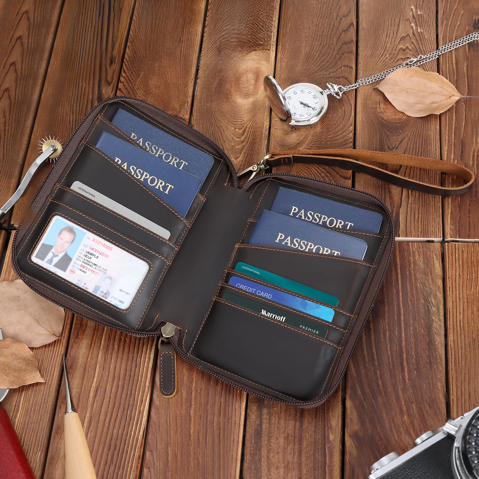 Polare - Portafoglio per passaporto, in pelle pieno fiore, per 4 passaporti, blocco RFID, con doppia copertina per passaporto, organizer per documenti da viaggio, marrone scuro, in pelle