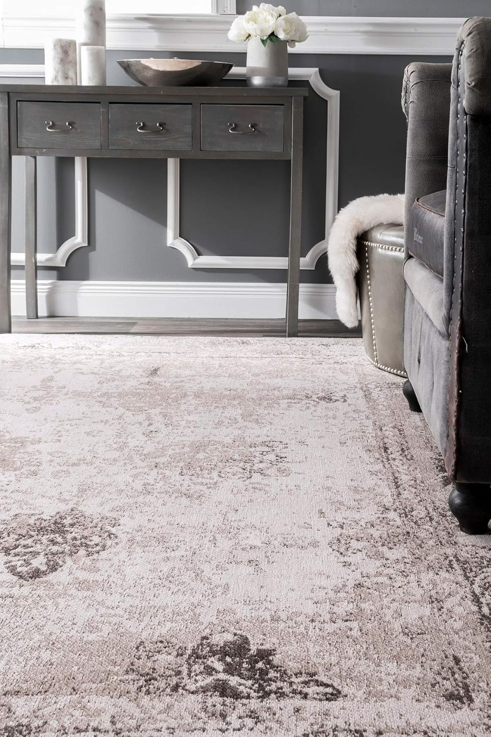 Shawanna Gray Vintage Wool and Synthetic Accent Rug