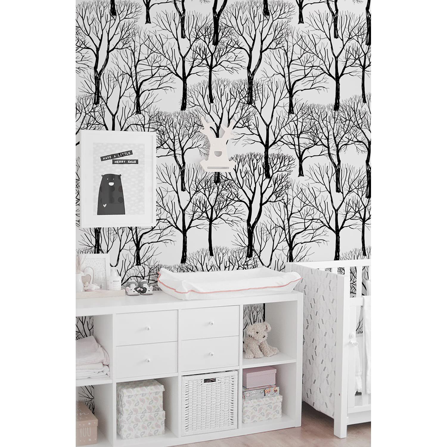 Papier peint nature des arbres pour créer une ambiance forêt dans la chambre