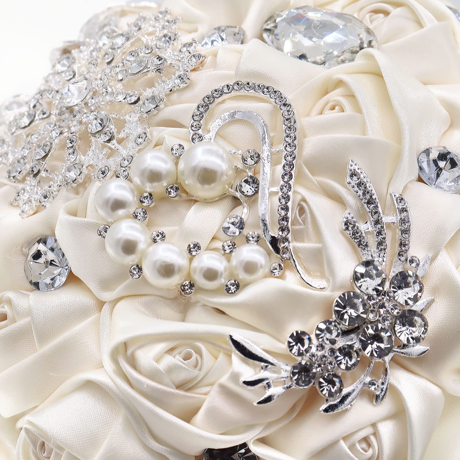 Handgemachte Brosche Brautstrauß Braut Satin Rosen Blumen Strass Perlen Blumensträusse Hochzeit Strauß Künstliche Blumenstrauß künstlicher Rosenstrauß Dekoration (Creystal Creamy White)
