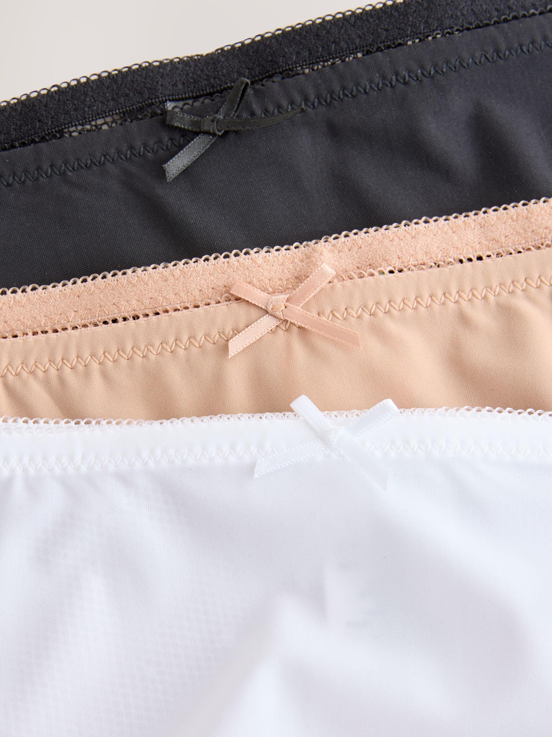 NEXT Mujeres Pack de 7 Braguitas brasileñas cómodas Que no se marcan con Panel de Encaje Trasero