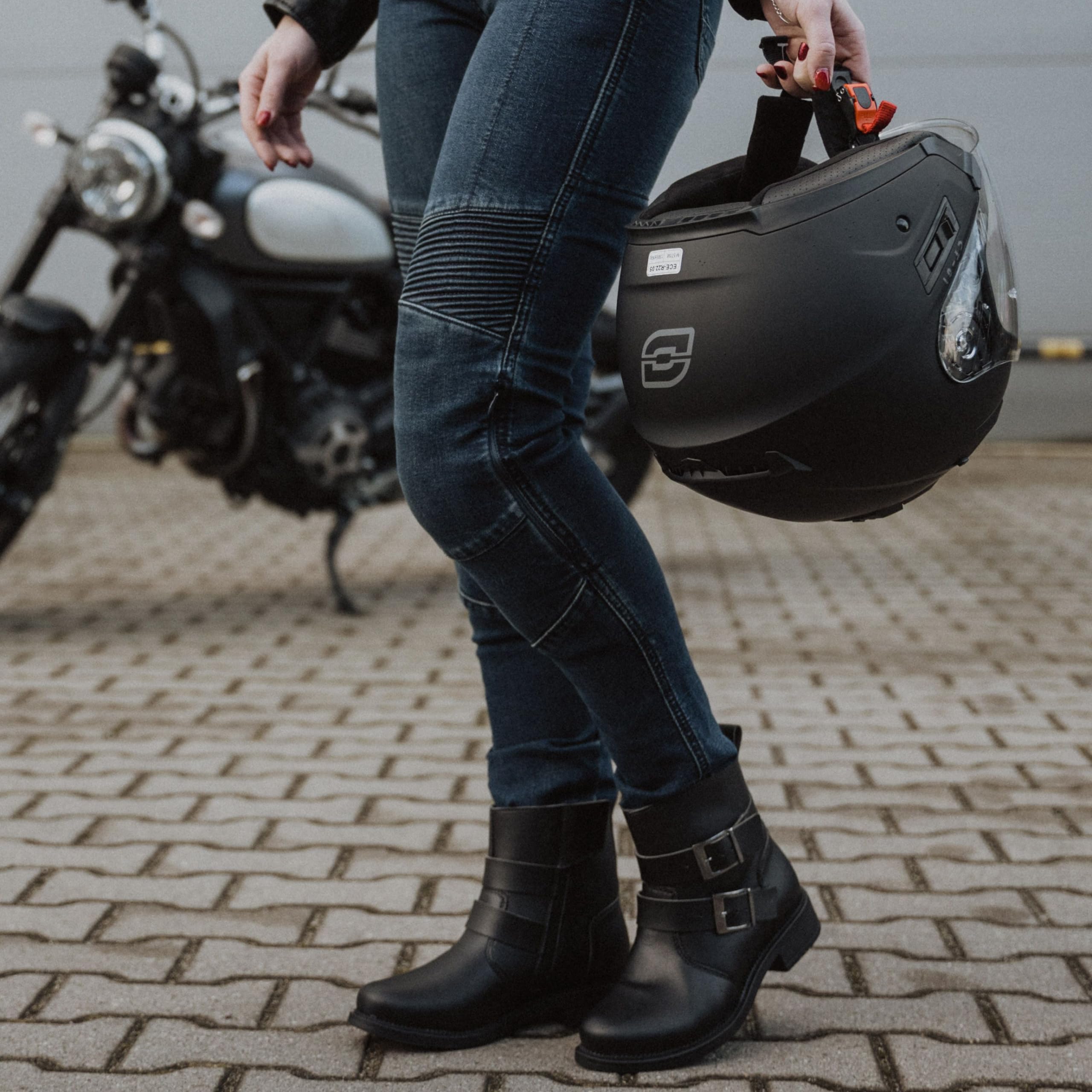 OZONE MOTO Agness II Lady Pantalones Vaqueros de Moto Mujer | Forro de Fibra Aramida | Protectores de Rodilla Nivel 2 | Bolsillos para Protectores de Cadera y Coxis | Slim Fit