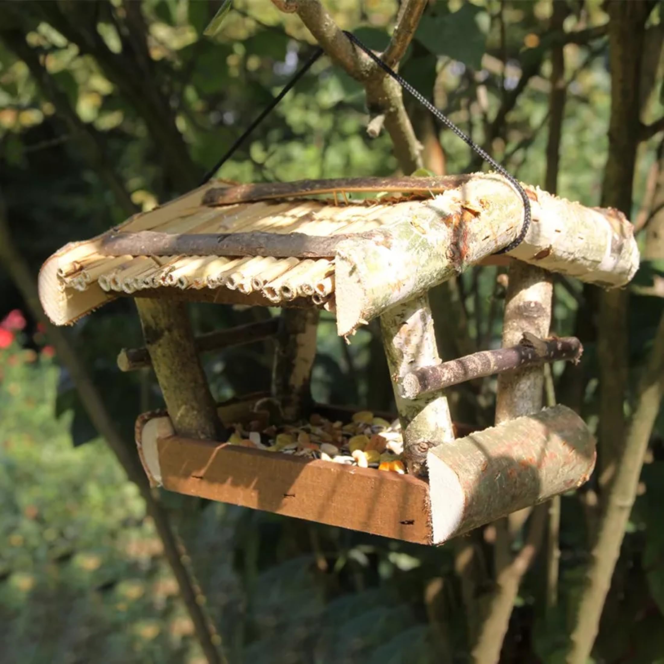 Mondo Viro - Comedero para pájaros de exterior "Nature" de madera FSC 22 x 22 cm 17h