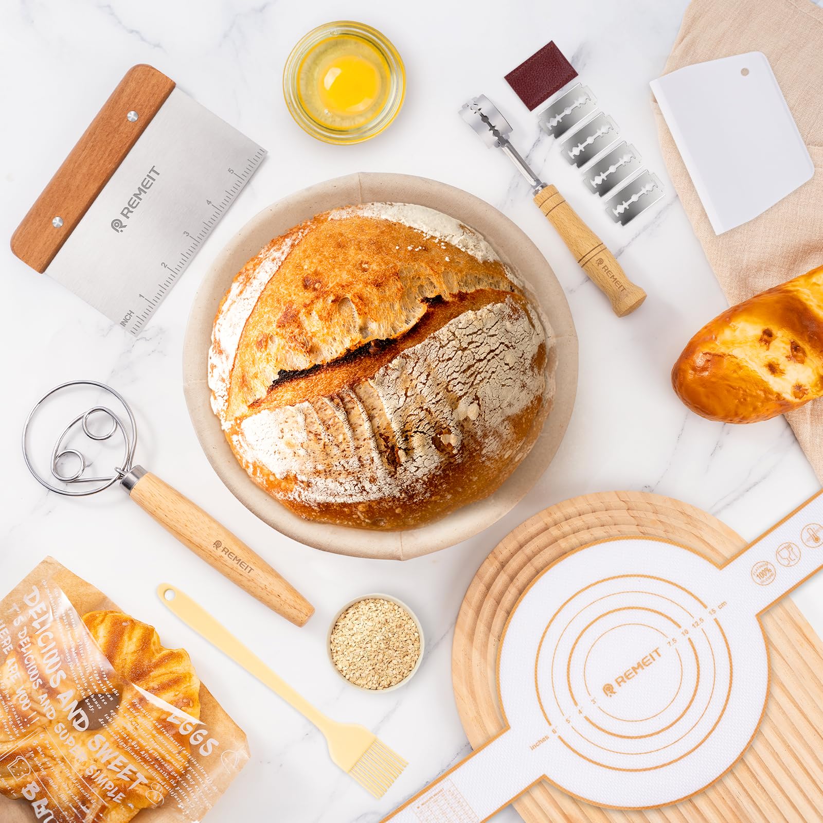 Banneton-Brot-Gärkorb, Sauerteigbrot-Backzubehör, Sauerteig-Starter-Set mit 23 cm runden und 25 cm ovalen Körben, Schlinge, Brotlamelle, Gärdeckel, Teigbesen