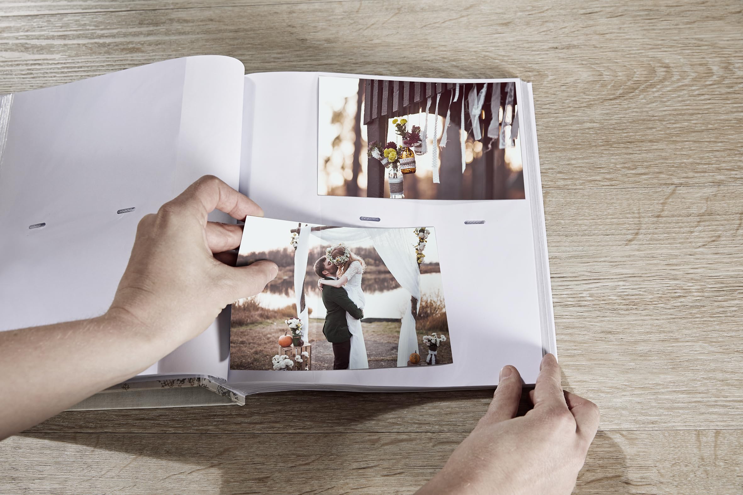 Walther Design Fun Memo Slip-in Photo Album - Holds 300 4x6 Photos, Red - View #4