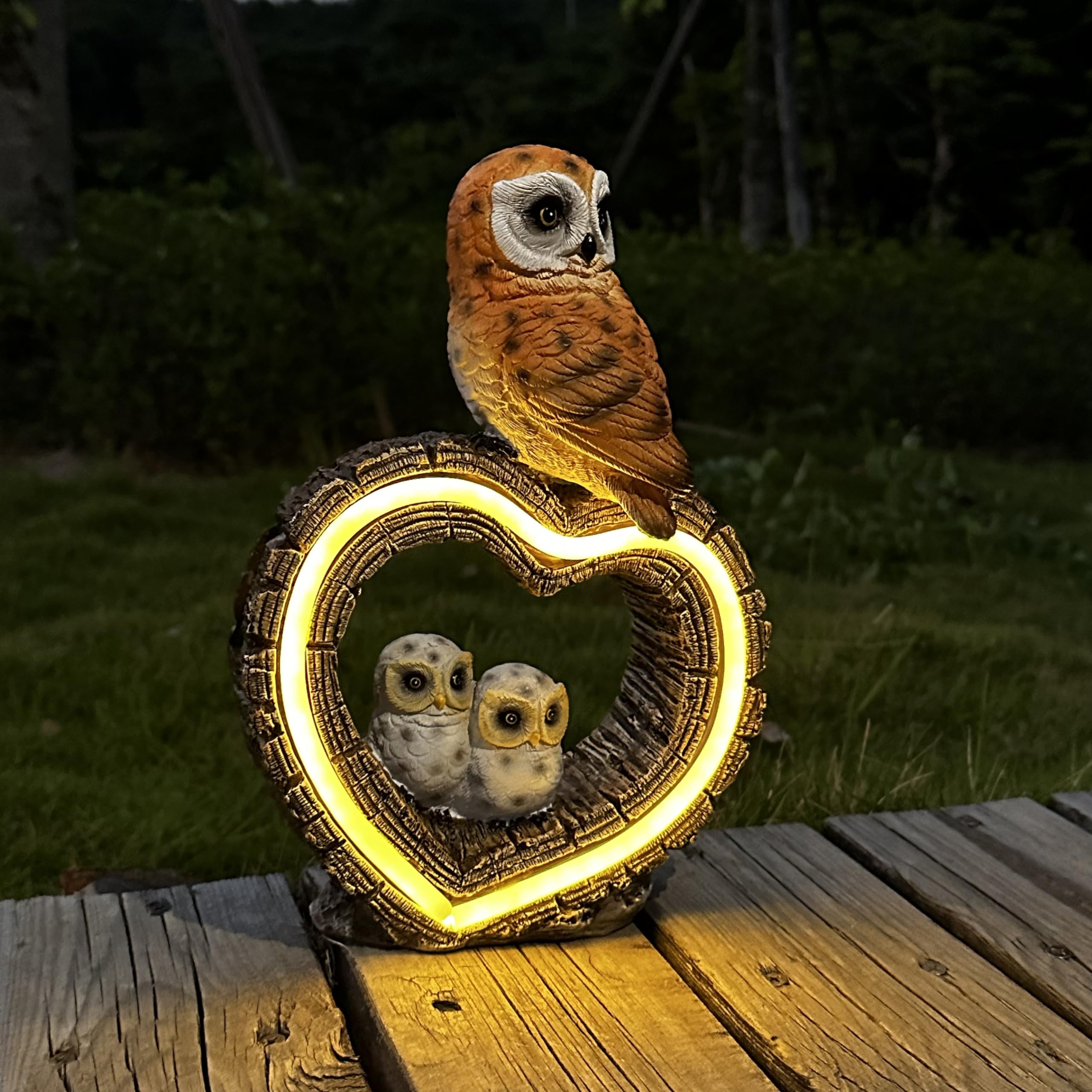 Solar Owl Garden Statue, Garden Sculpture with Solar LED Lights, Outdoor Waterproof Handmade Resin Statue, Love Bird Statue Decoration, Suitable for Roads, Yards, lawns (Love owl)