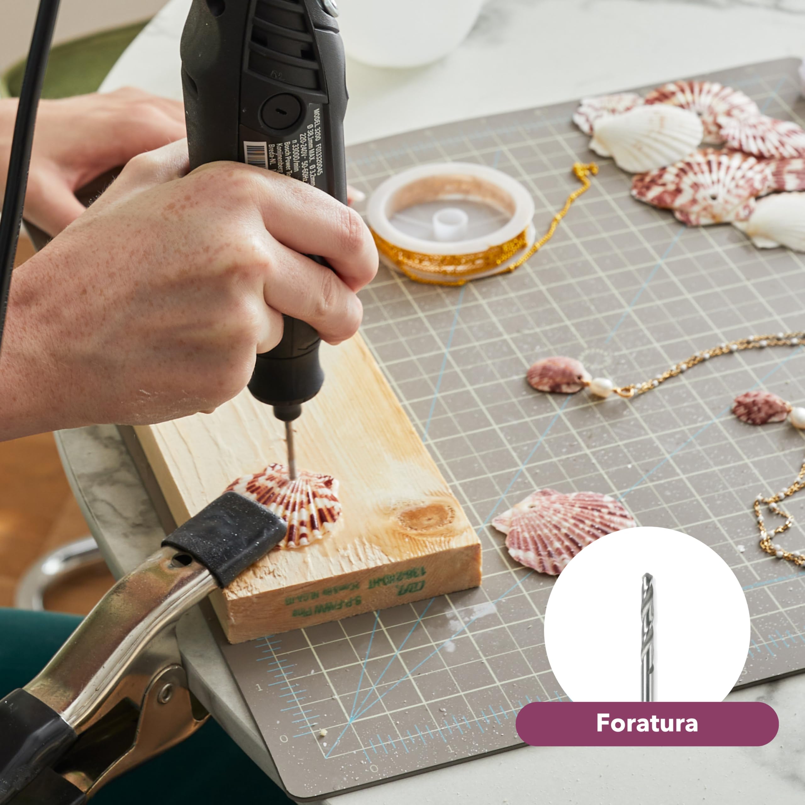 Dremel 3200 Multifunzione Rotativo 130W, Kit con 1 Albero Flessibile, 90 accessori, Velocità Variabile 10.000-35.000 giri/min para Taglio, Incisione, Intaglio, Pulitura, Foratura, Smerigliatura