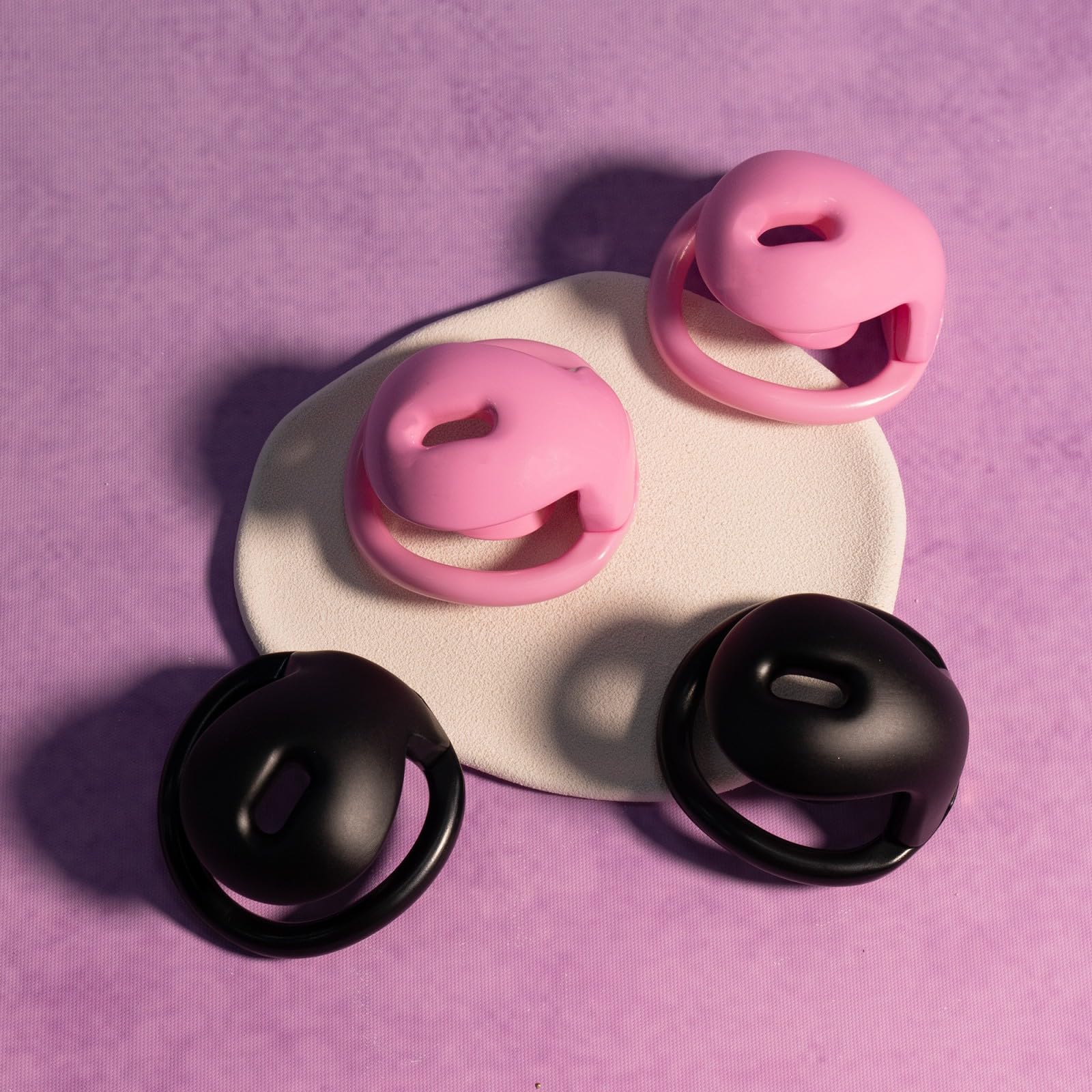 Chastity Cage Man Cage de Chasteté Inversée pour Pénis avec 4 Anneaux Différents Sex Toýs Homme Cage Chastetée en Résine ABS avec Mini Serrure pour Bondage le Pénis (Black,N)