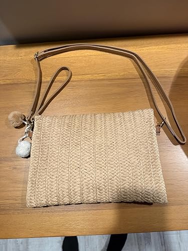 Lightweight Straw Purse