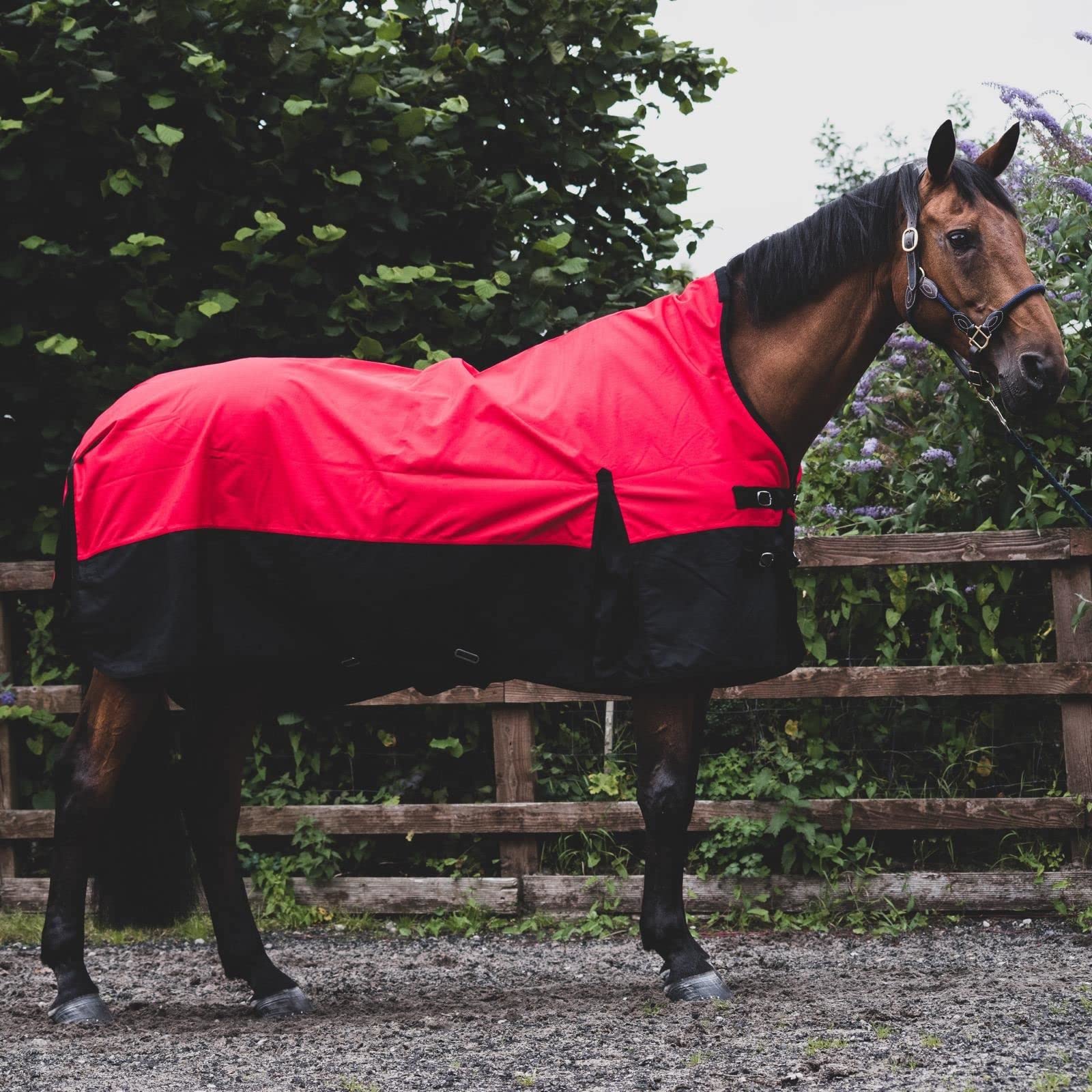 Equitack 1200D Winterdecke Pferd, 155cm | 100g Highneck Regendecke Pferd mit Fleece | wasserdichte Outdoordecke Pferd |Rot/Schwarz