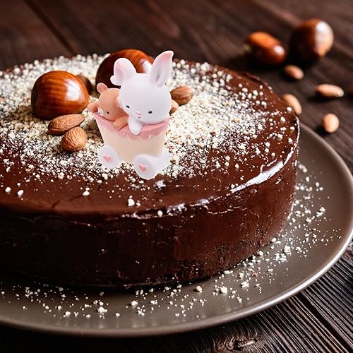 Miniatura 8 de PRETYZOOM Juego de 3 adornos de mini tren de resina mininatura, decoración de conejo, decoración de conejo, decoración de cumpleaños, conejito de