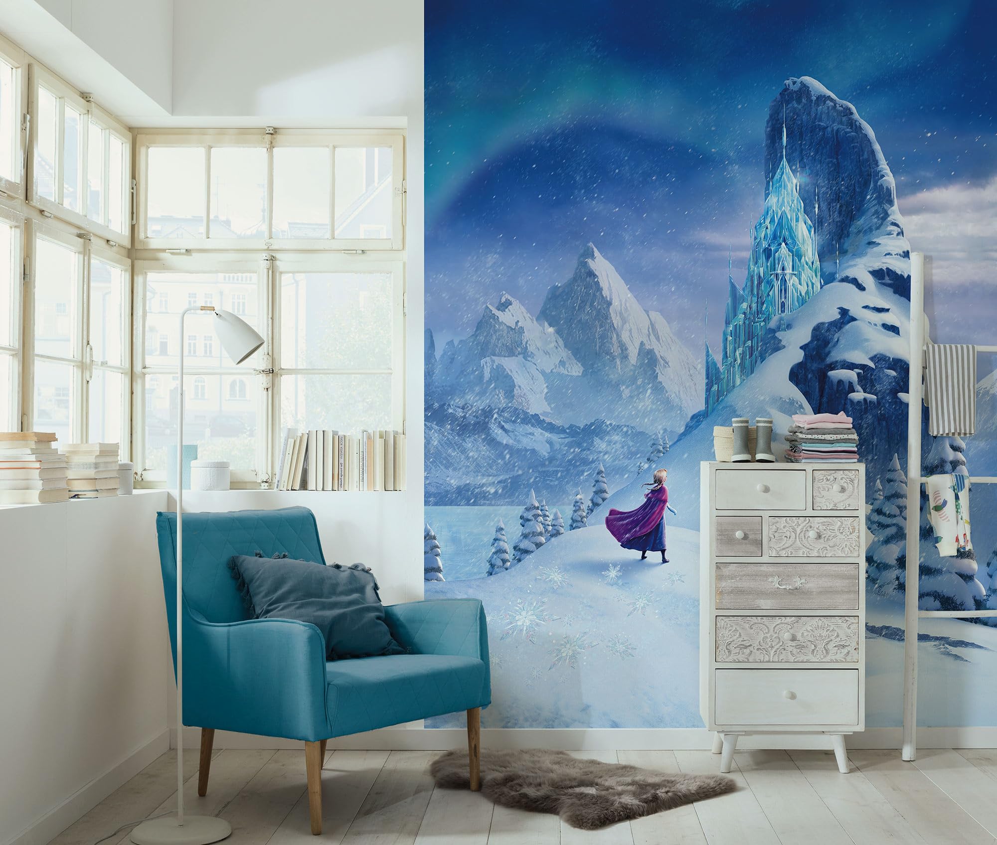 Komar Non-Woven Photo Wallpaper - Disney Frozen Ice Castle - Size 200 x 250 cm - Children's Wallpaper, Blue