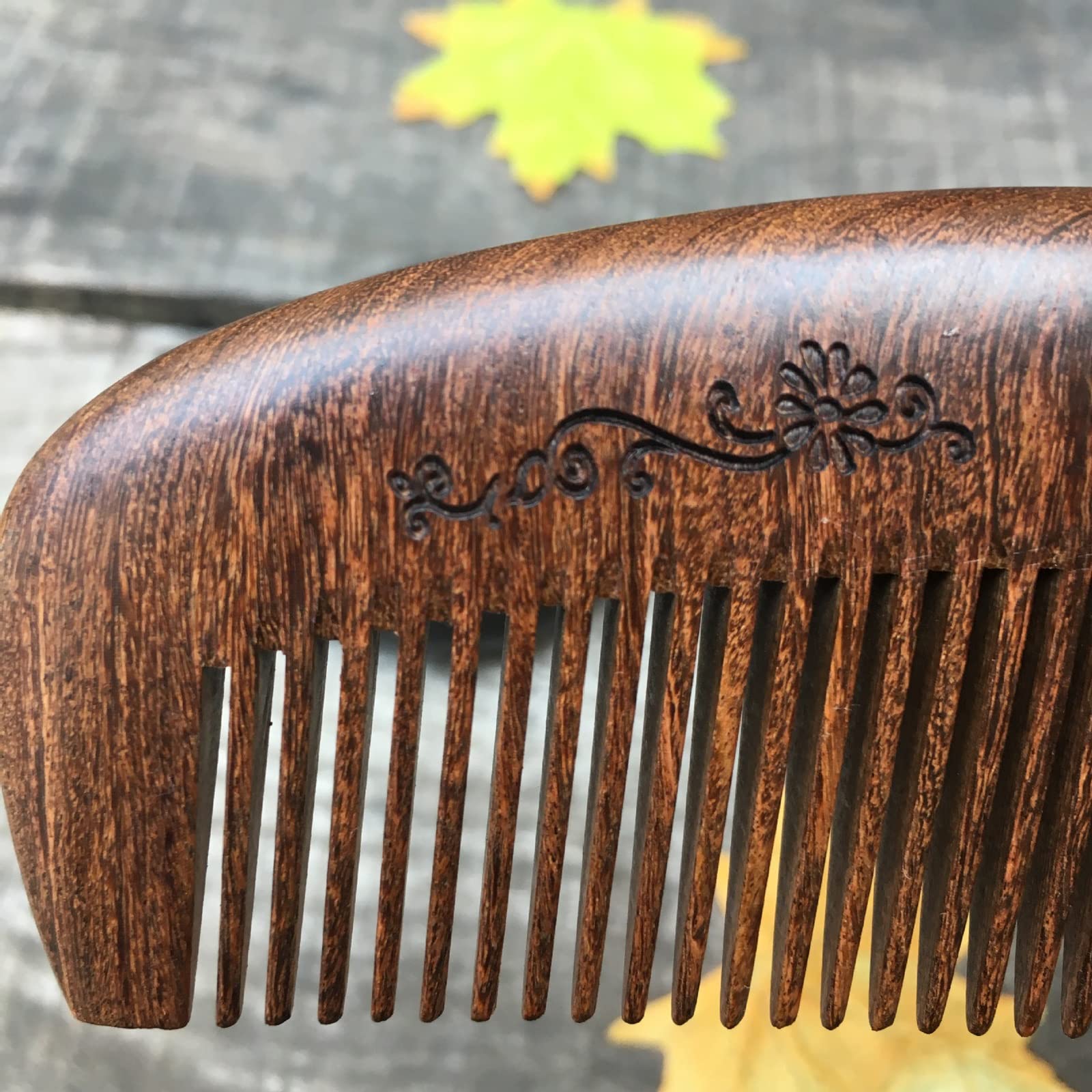 MRKU Peine para el Cuidado del Cabello, Peine de sándalo, Peine de Cuerno, Estilo Retro, Peine en Forma de Media Luna para peinar el Cabello, Cepillo para el Cabello Resistente y Duradero para Viajes