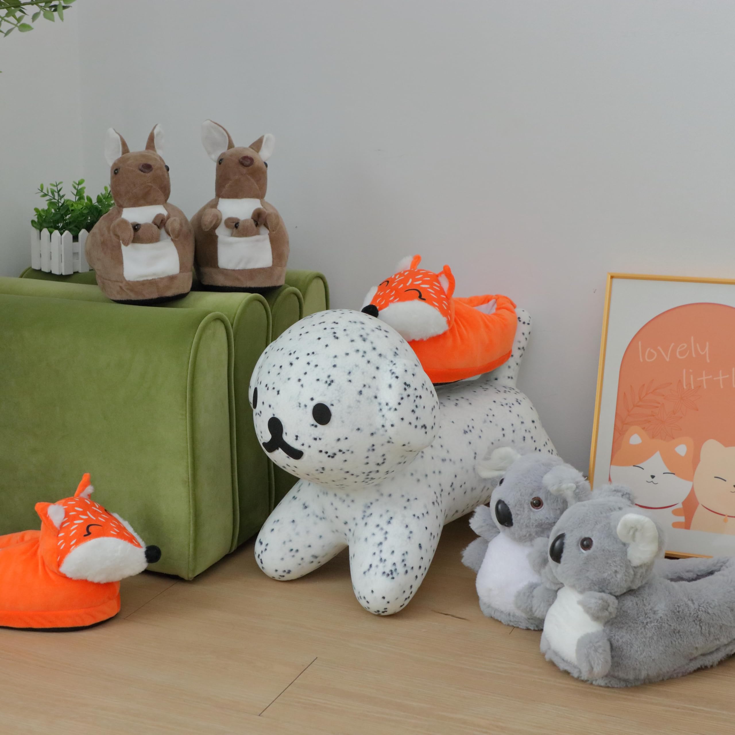 Aopuro Cute Women Penguin Animal Slippers Fluffy Warm Plush House Shoes Novelty Soft Slippers Cartoon Gifts for Birthday Christmas