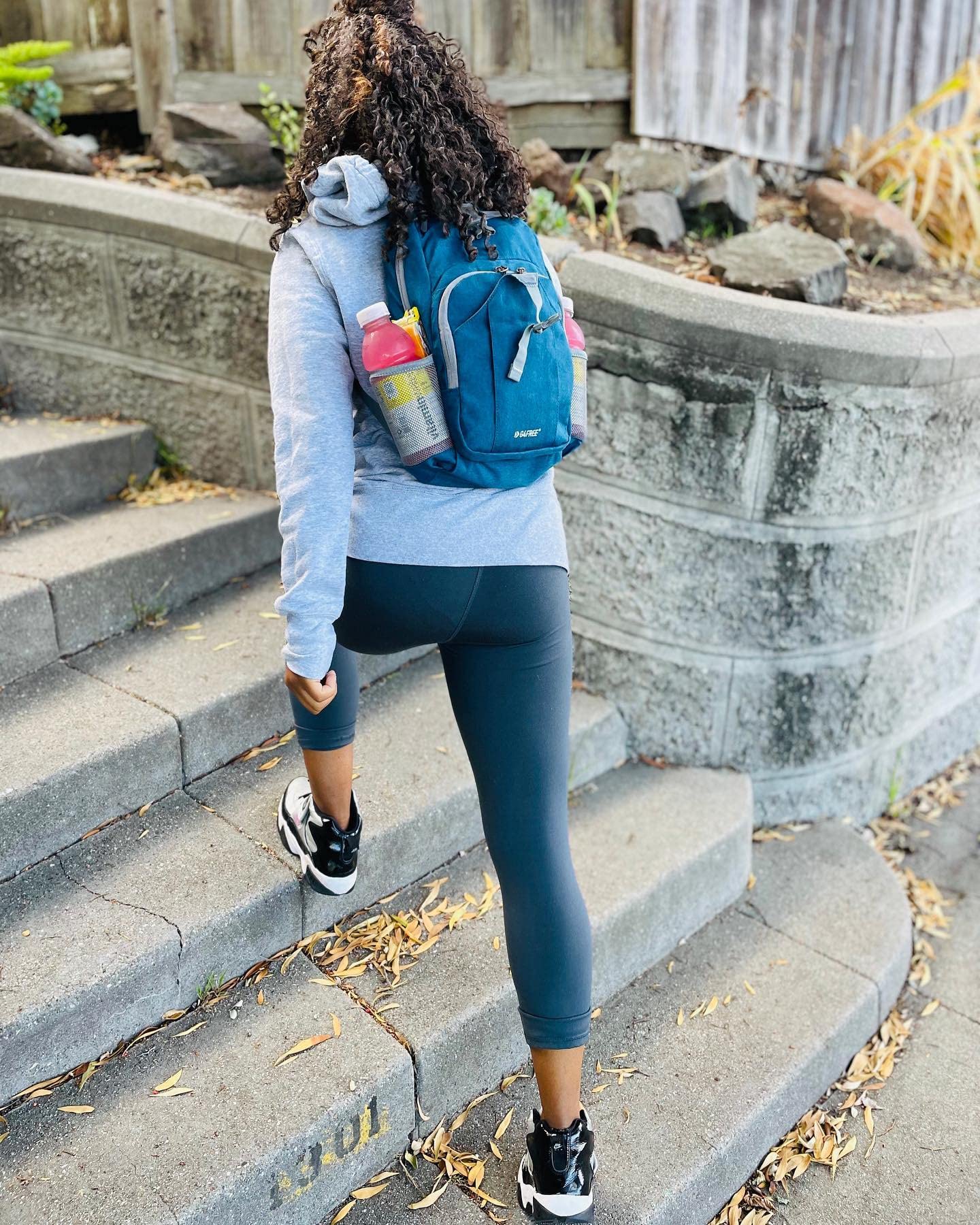 G4Free 10L kleinen Rucksack Wandern Rucksack Mini Daypacks Mehrzweck-Reisen Wandern Radfahren Wandern für Männer Frauen