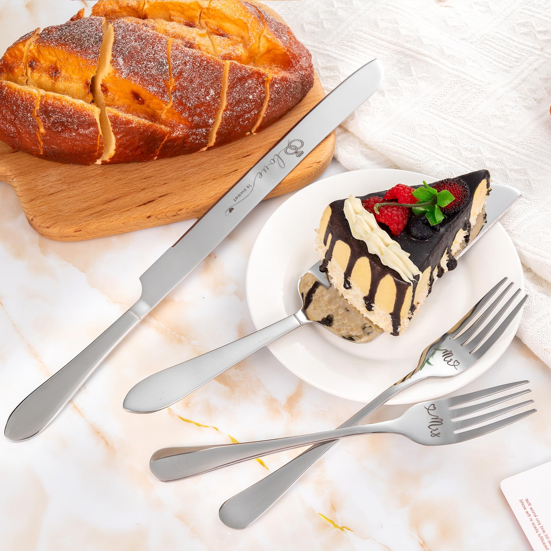 Juego de cuchillo y servidor para tartas de boda, tenedores y juego de corte de pasteles para boda para parejas 2024 (plateado)