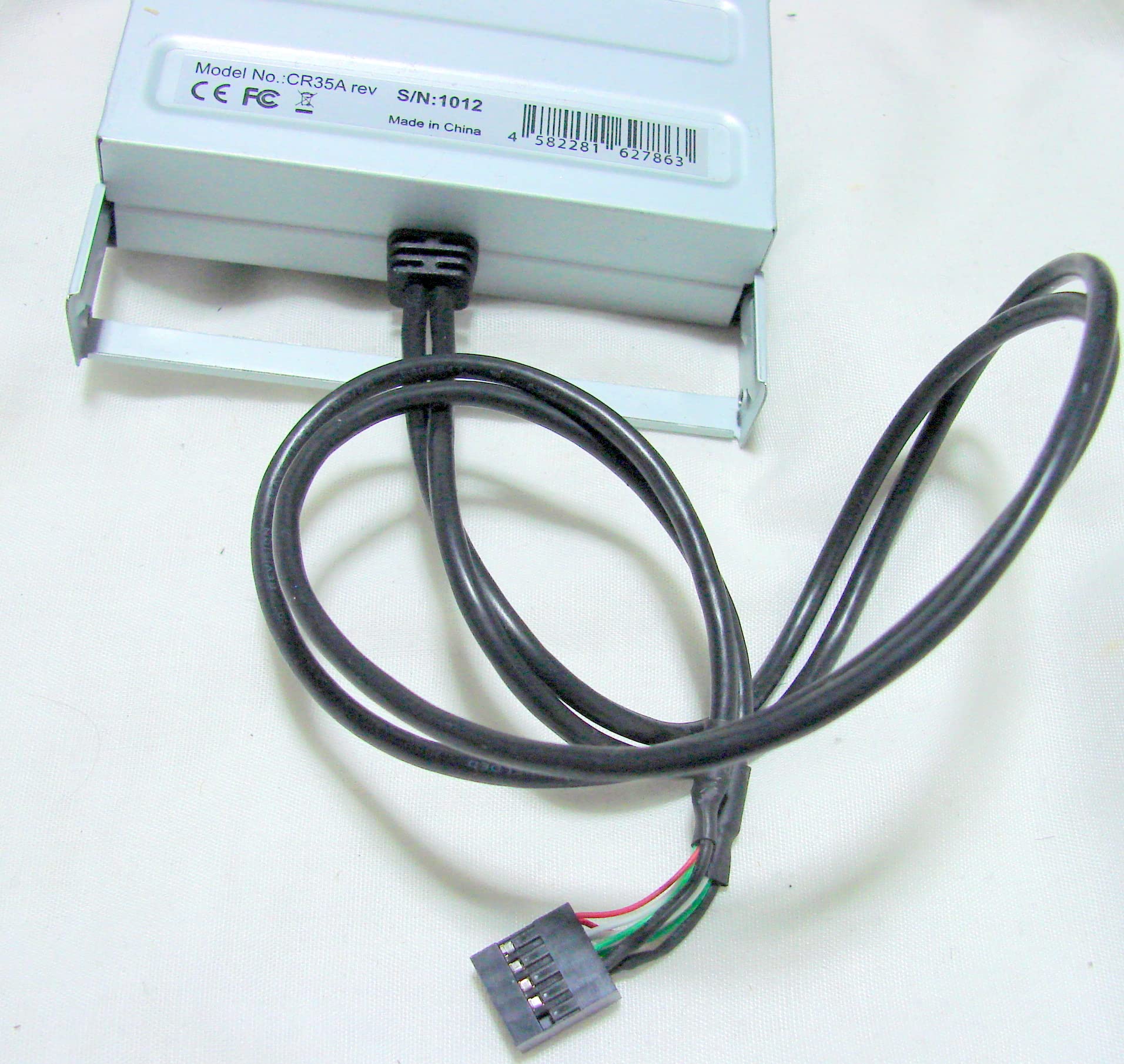 Amazon | 3.5インチベイ内蔵用メモリーカードリーダー CR35A