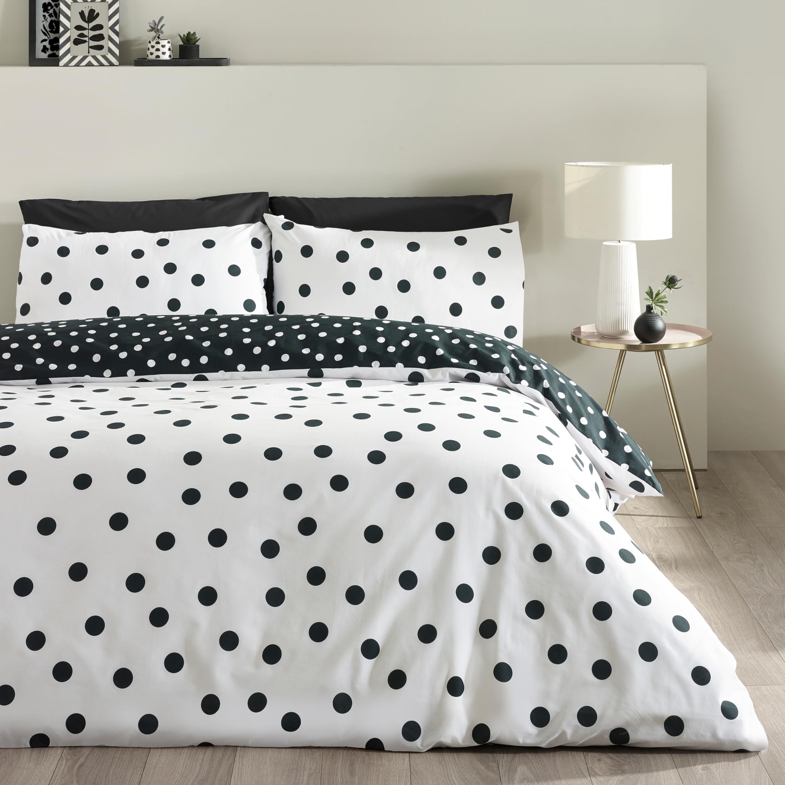 Catherine Lansfield Polka Dot Reversible Double Duvet Cover Set with Pillowcases Black/White