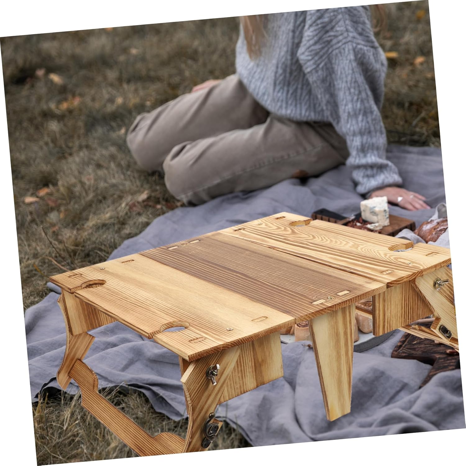 MERRYHAPY Portable Folding Picnic Basket Table Lightweight Outdoor Camping Desk for Easy Storage Transportation Compact Design for Picnics Beach and More