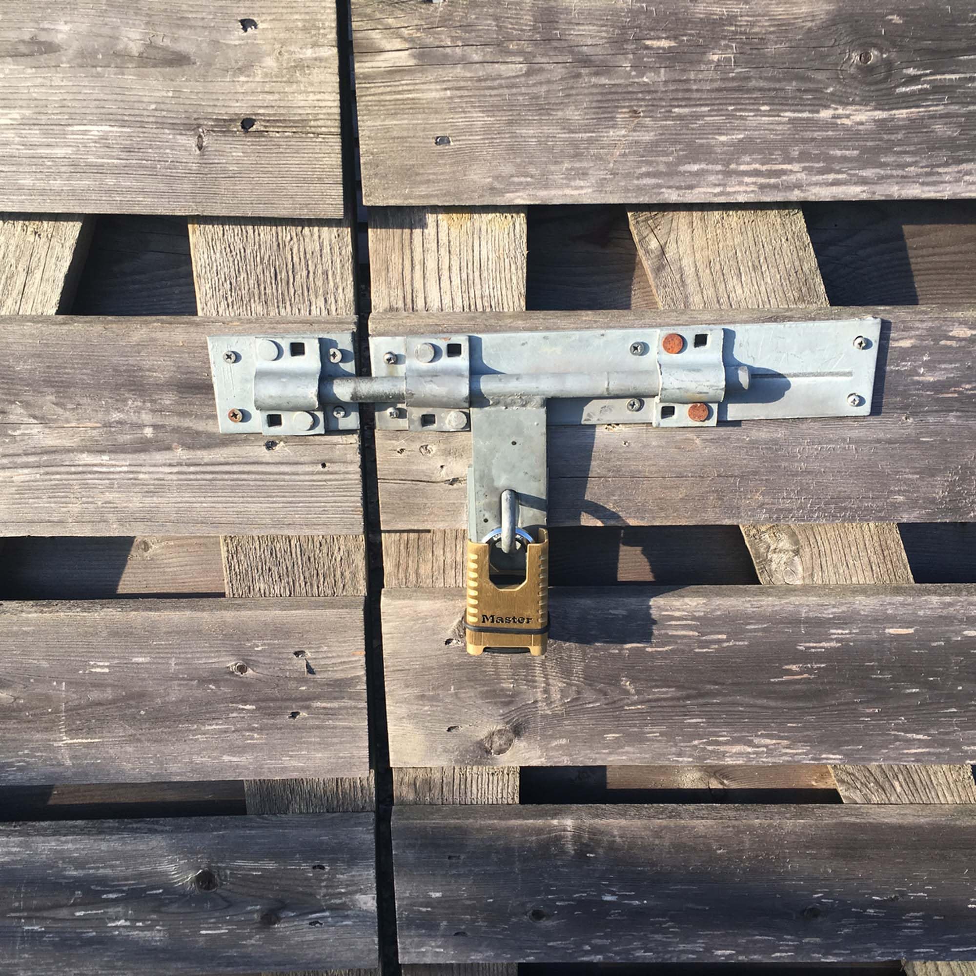 Master Lock Heavy Duty-hangslot van massief messing [Gesloten Beugel][Combinatieslot] M1177EURD - Antiroest, Ultra-resistent en Waterdicht