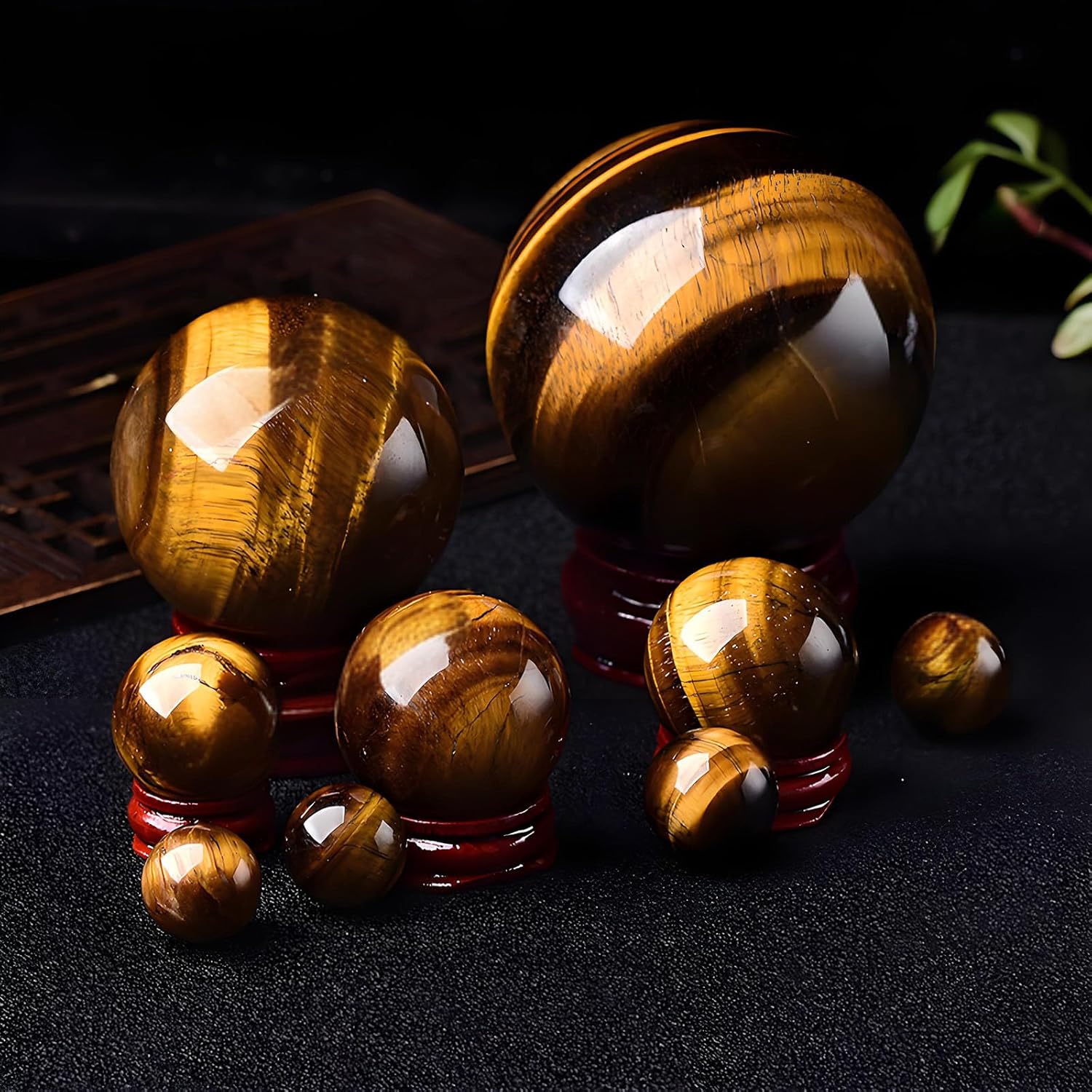 Tiger Eye Stone Crystal Ball Polished Gemstone Sphere Prop Ornament for Feng Shui Divination Fortune Telling Tabletop Fountain Decoration,7cm