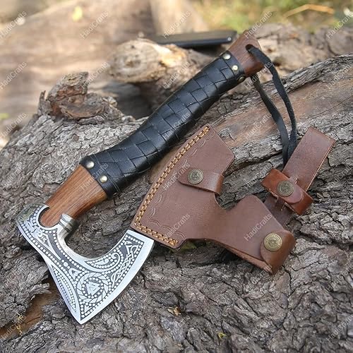 Hacha vikinga de acero al carbono forjada a mano de regalo personalizado con eje de madera de rosa, regalo de boda, hacha vikinga (VKA-004)
