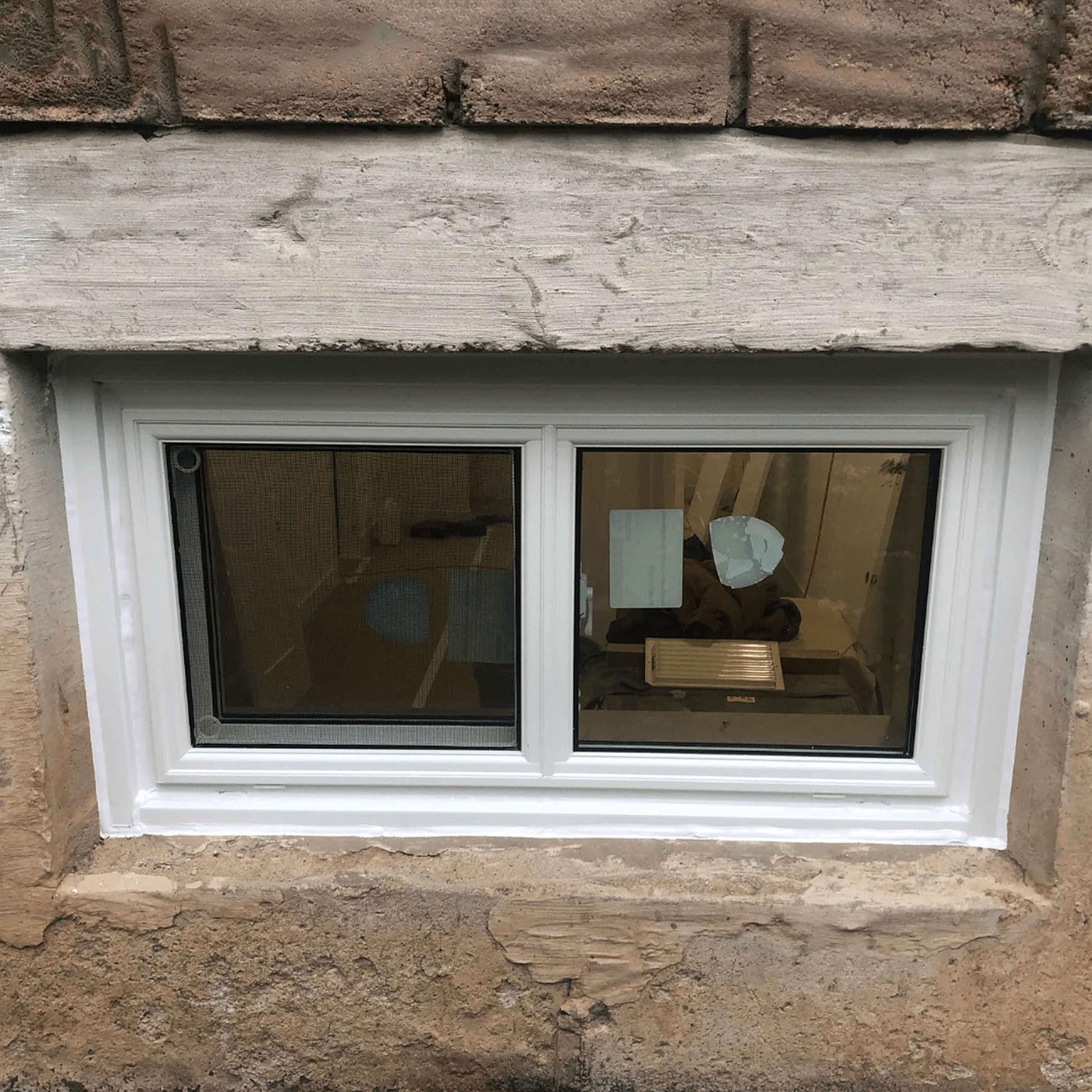 yurstcggh Horizontal Bathroom Sliding Window,Flush Mount Household Clear Vent Small Window,Slider Windows Casement for Chicken Coop 80×45cm White