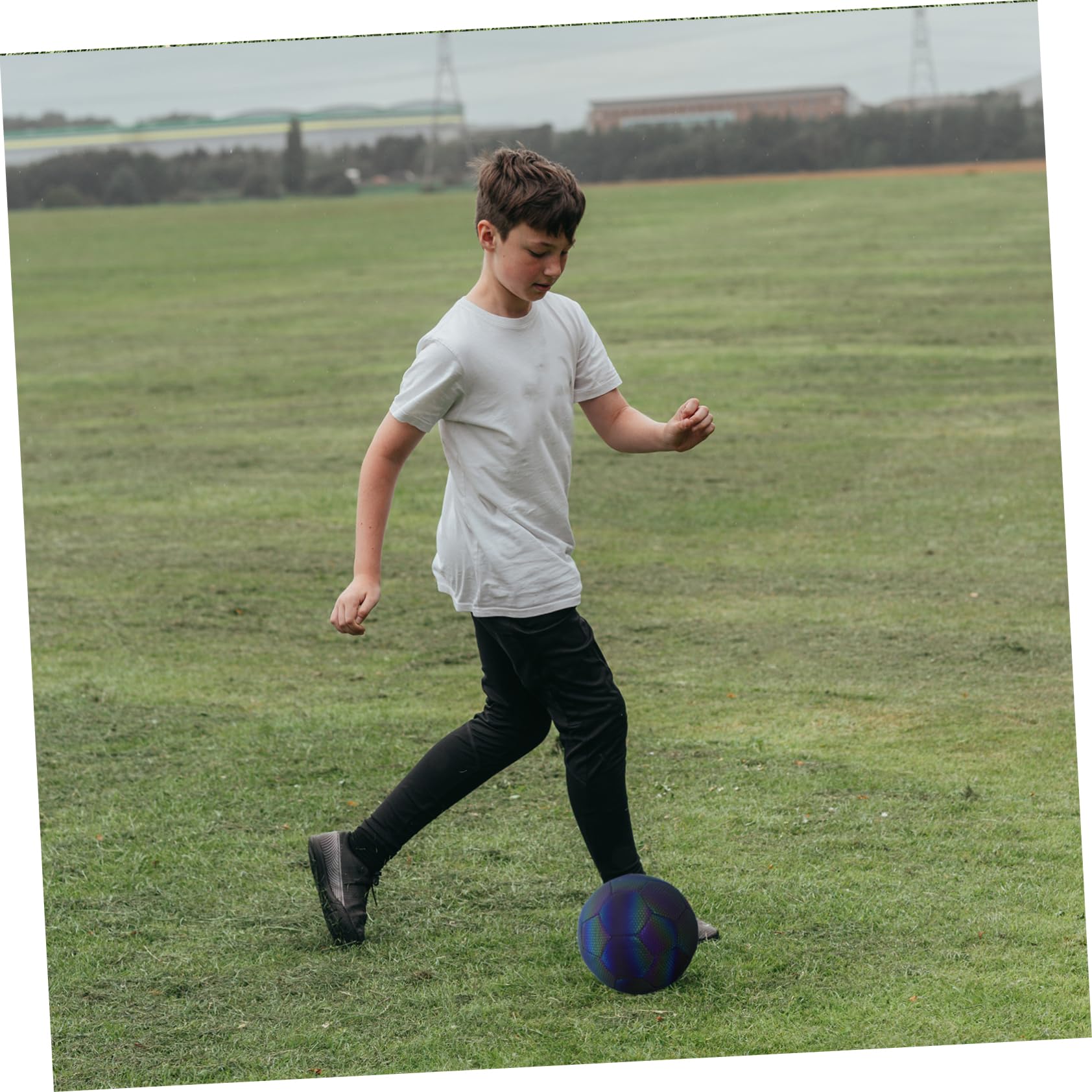 Balón de Fútbol Holográfico Luminoso Reflectante para Entrenamiento | Goma, Cuero Sintético y Vejiga de Butilo, Uso en Interiores y Exteriores, para Niños, Niñas y Jóvenes