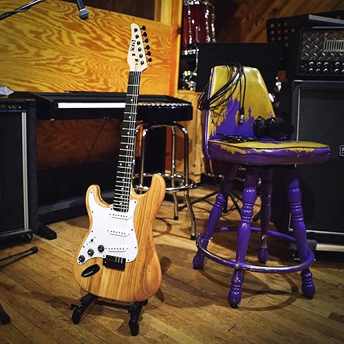 Vista 43 de LyxPro Kit de guitarra eléctrica de 39 pulgadas con amplificador de 20 W, todos los accesorios, afinador de clip digital, seis cuerdas, dos púas