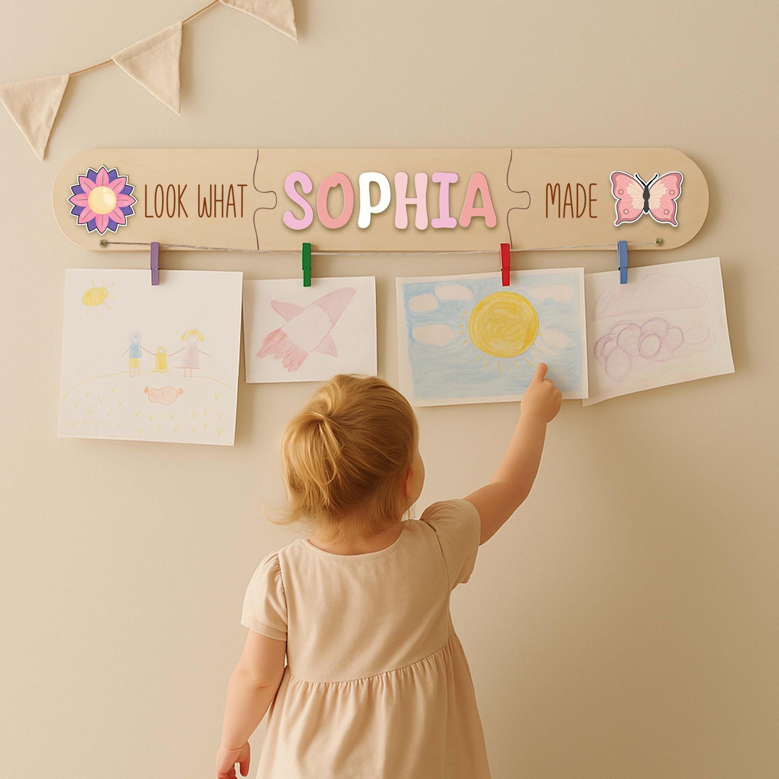Personalised "Look What I Made" Sign - Custom Kids Art Display for Nursery & Playroom, Handmade Wall Hanging Decor, Toddler & Baby Girl Birthday Gift, Wooden Name Keepsake