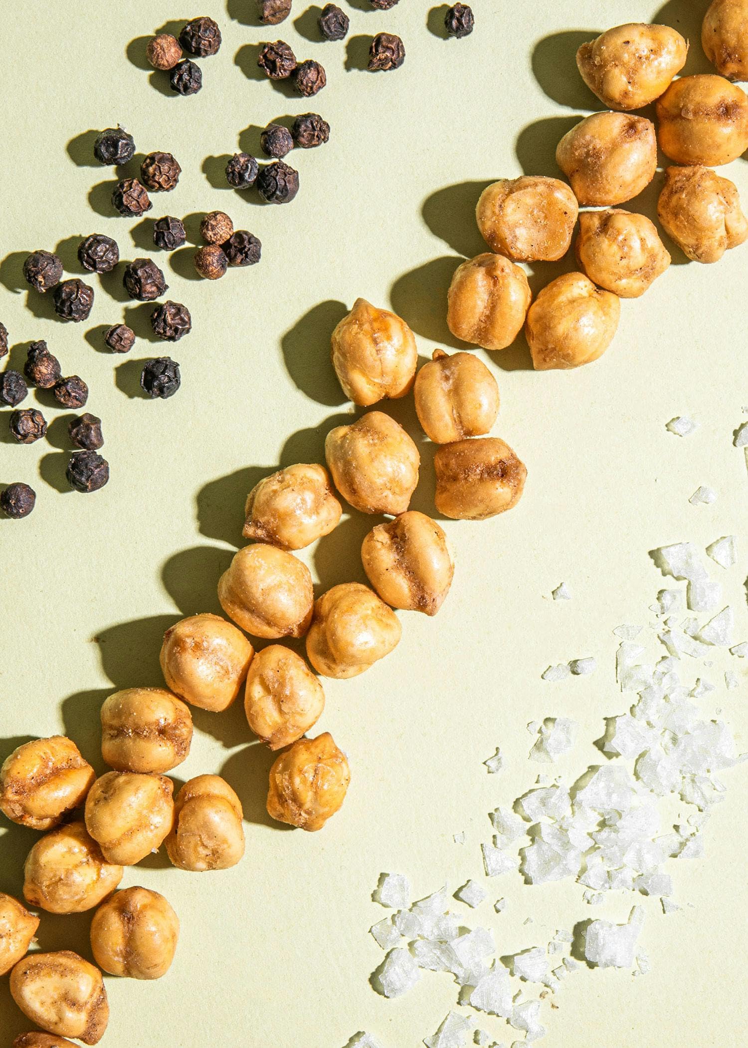 KoRo - Pois chiches grillés salés et poivrés - 1 kg - source de protéines et de fibres - sans colorants ni conservateurs artificiels