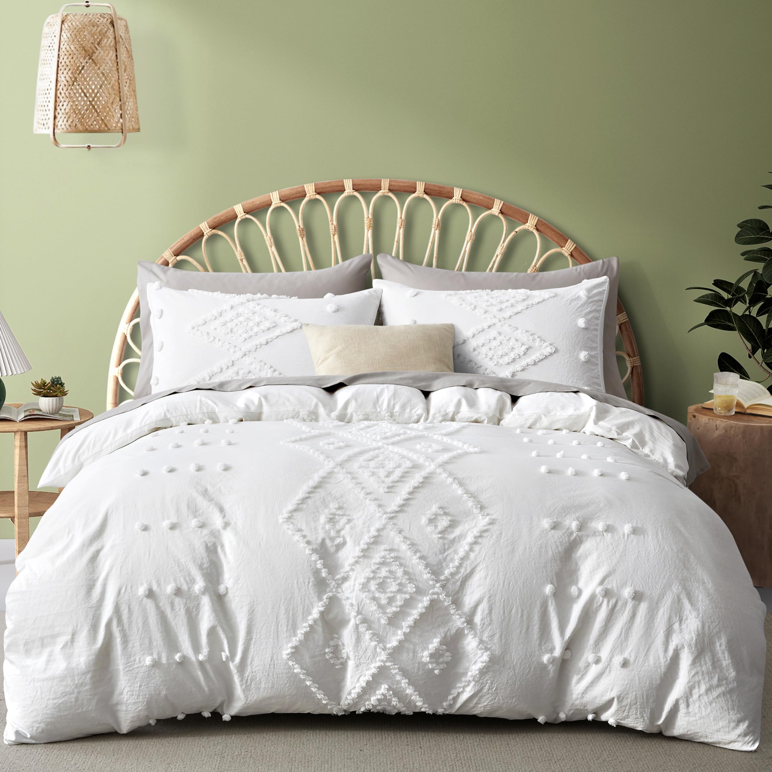 Oli Anderson Tufted Comforter Sets Queen, Collection 3 PCS Boho Embroidery Bed-in-a-Bag, Soft Jacquard and Lightweight Modern Comforter for All Seasons, White (90” * 88” Comforter & 2 Pillowcases)