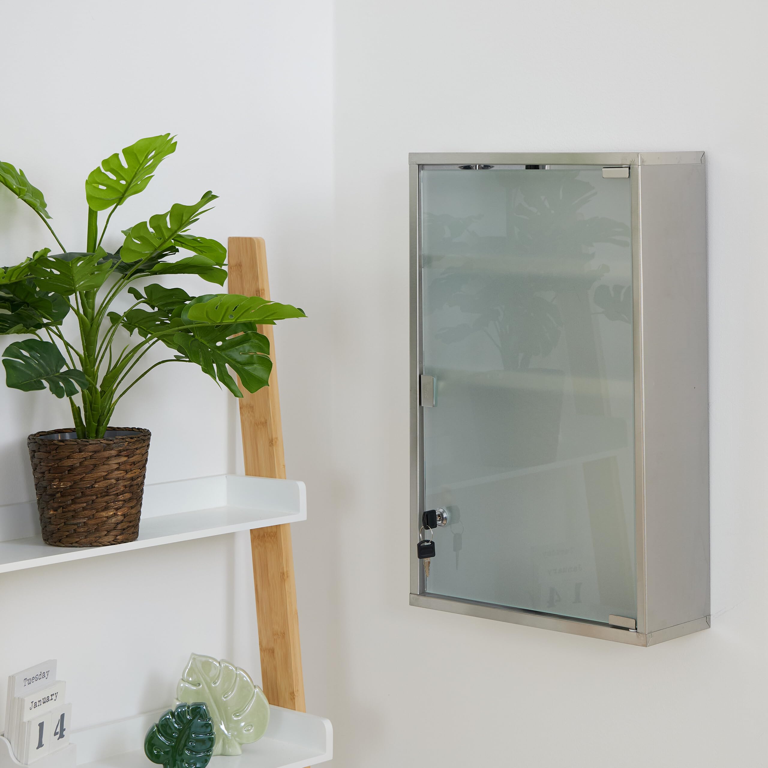 Relaxdays Botiquín Pared, 3 Baldas, con Llave, 58x38x13cm, Acero Inoxidable, Armario Medicinas, Primeros Auxilios, Plata