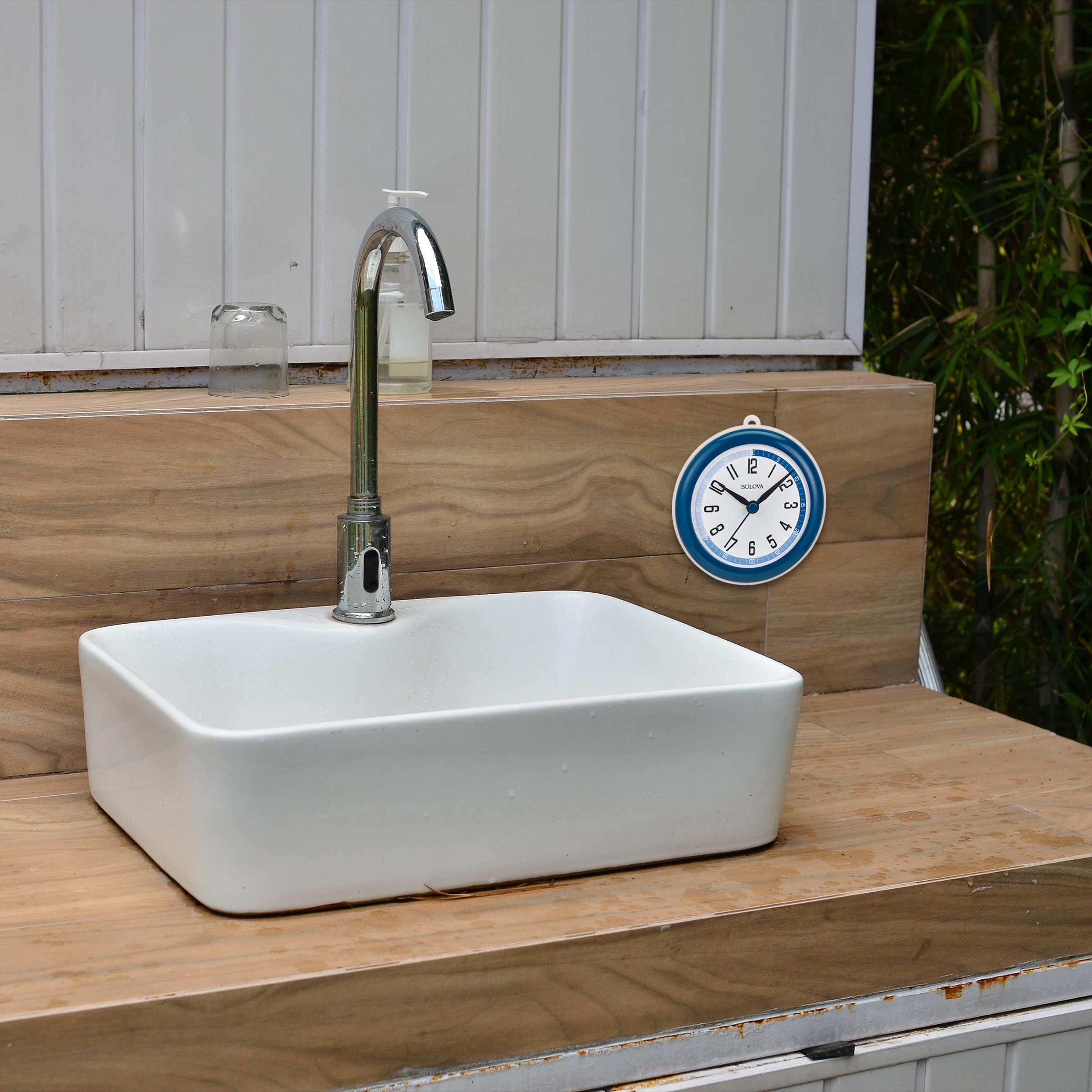 Bulova Reloj Modelo C4882 Shower Mate, pequeño, Azul y Blanco