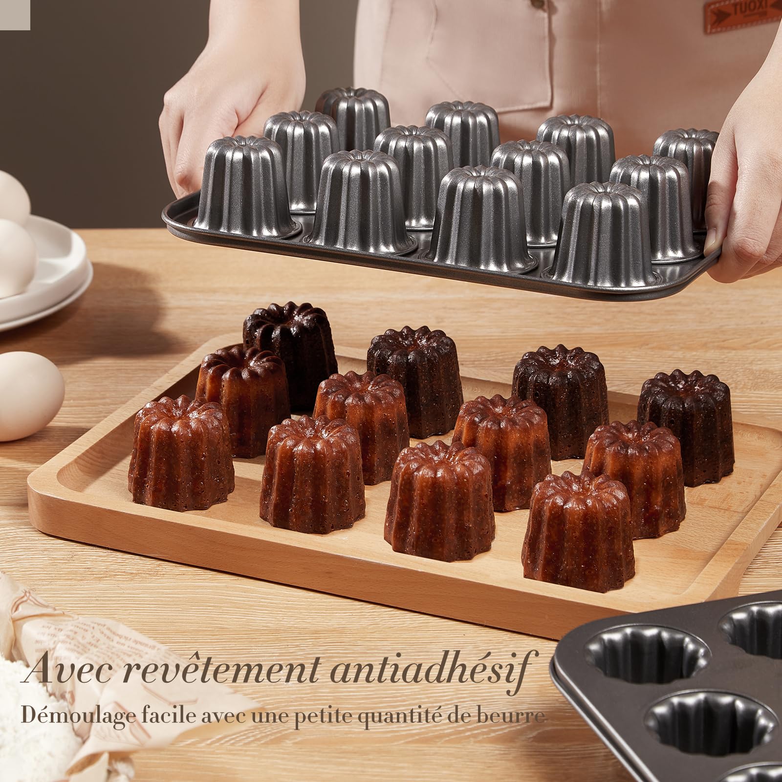 ROSSETTO Moule à Cannelés 12 Cavités en Acier Carbone – Moule à Gâteau Antiadhésif pour Four, Moule à Pâtisserie Résistant, Gris