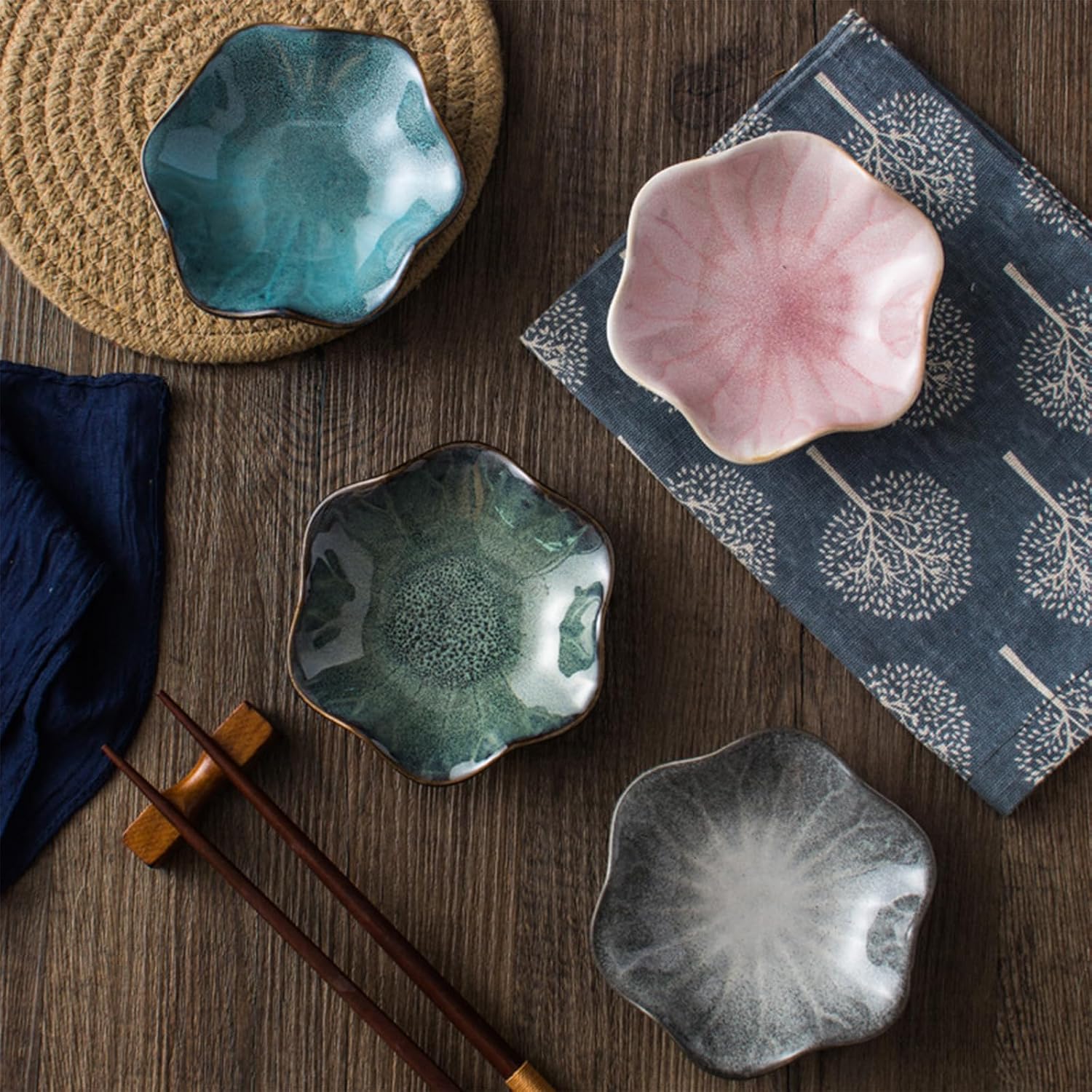 Lotus Leaf Ceramic Jewelry Ring Dish for Women (Volcanic Gray)