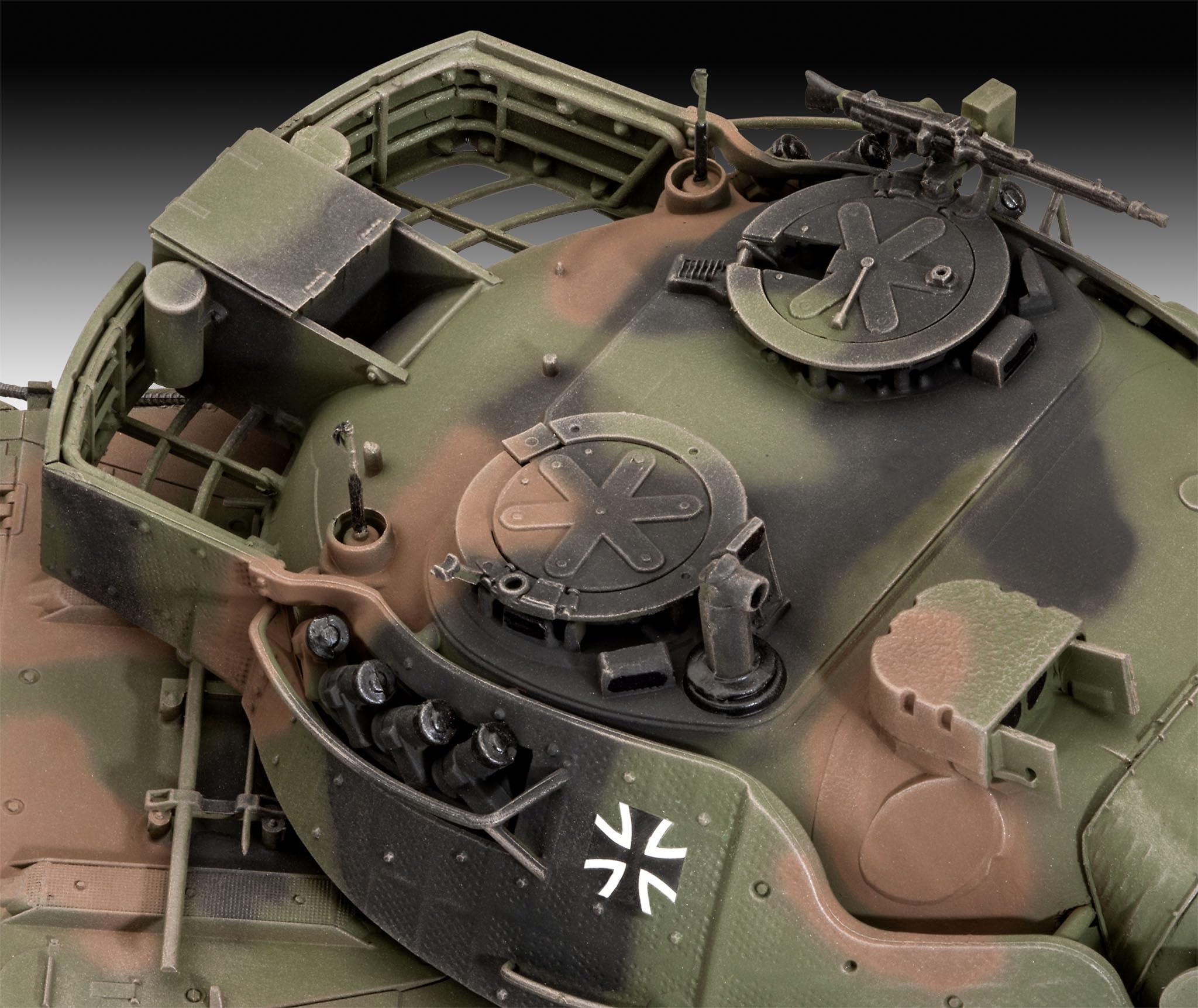 Revell 03320 - Maquette de Char d'assaut à Construire -Leopard 1A5, échelle 1/35